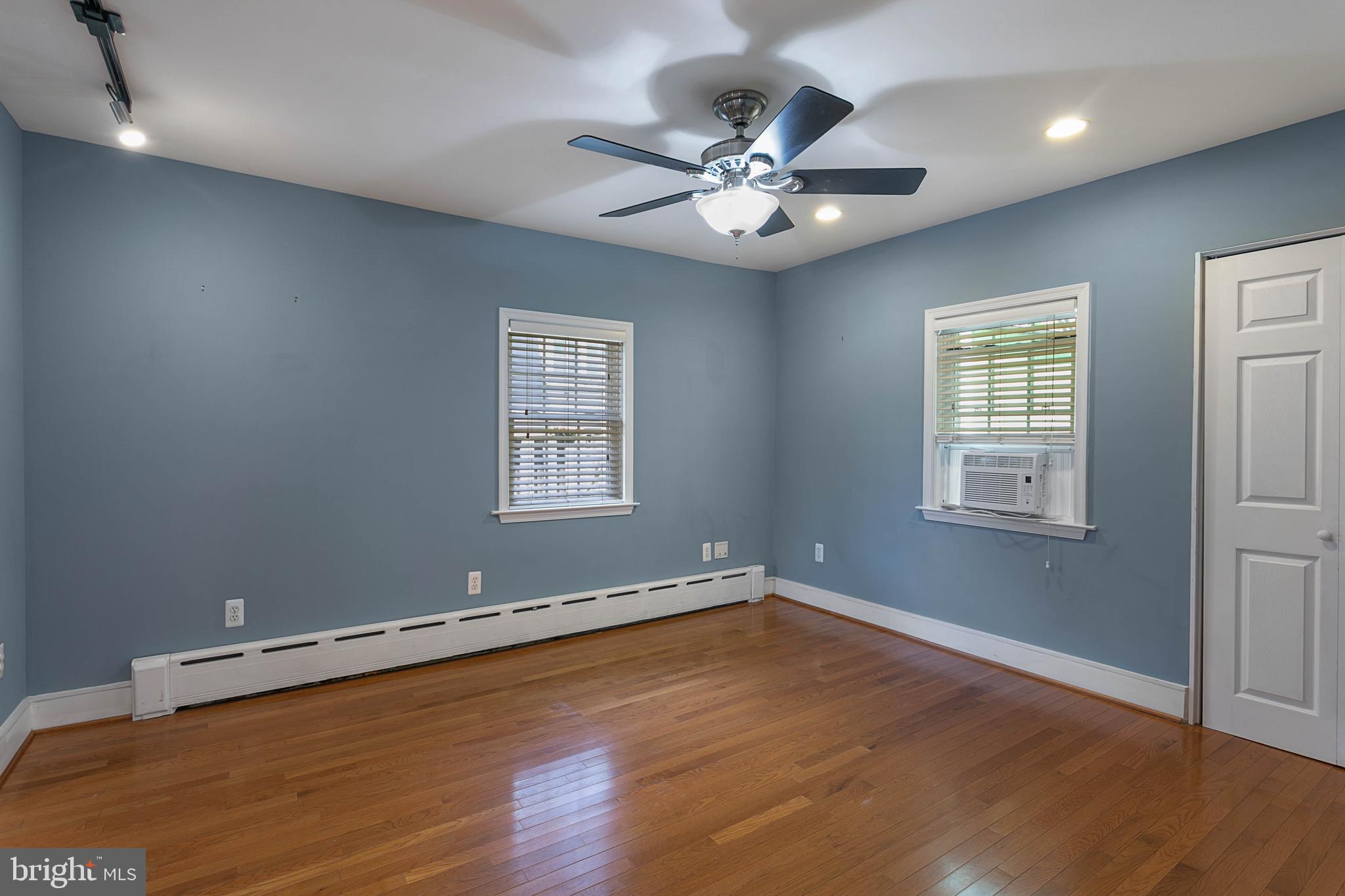 HIGHVIEW PARK - Residential