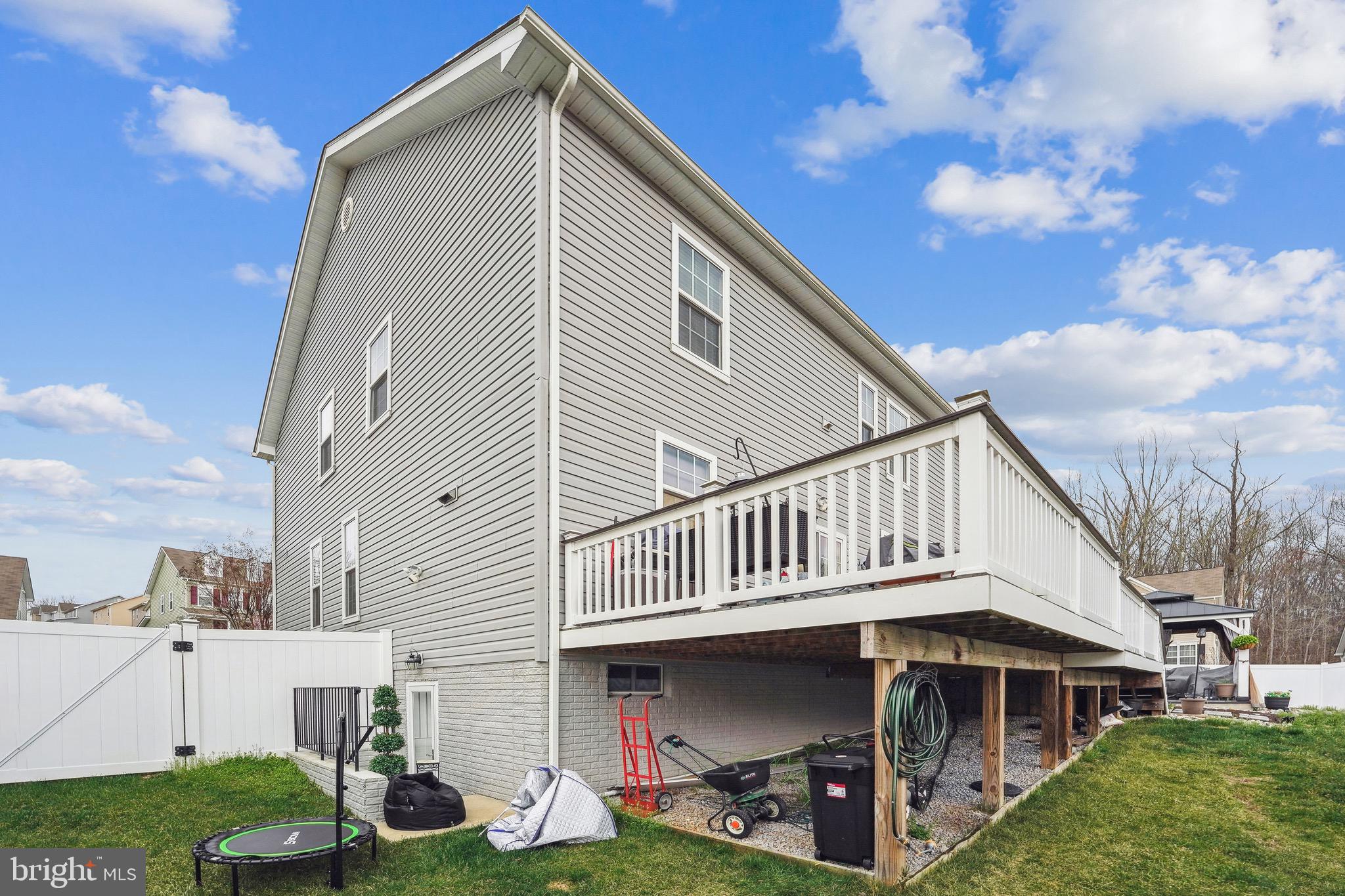 2920 KNIGHT COURT