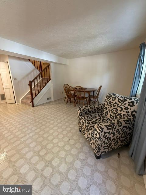 WOODS EDGE TOWNHOME CONDOMINIUMS - Residential