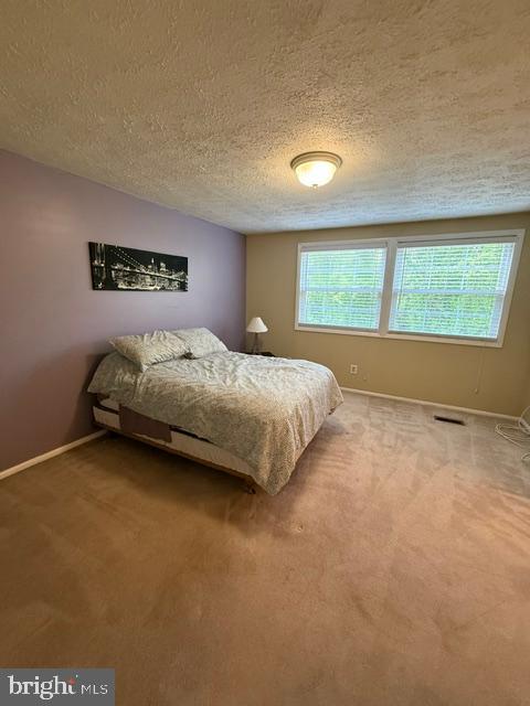 WOODS EDGE TOWNHOME CONDOMINIUMS - Residential
