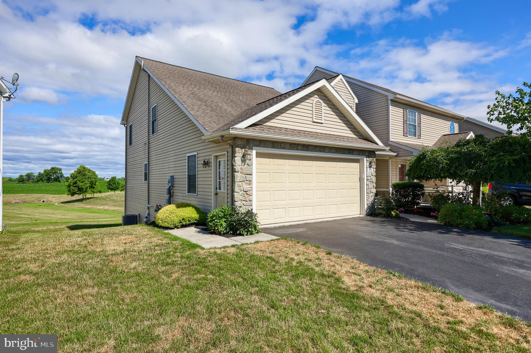 THE LAKES AT DONEGAL SPRINGS - Residential