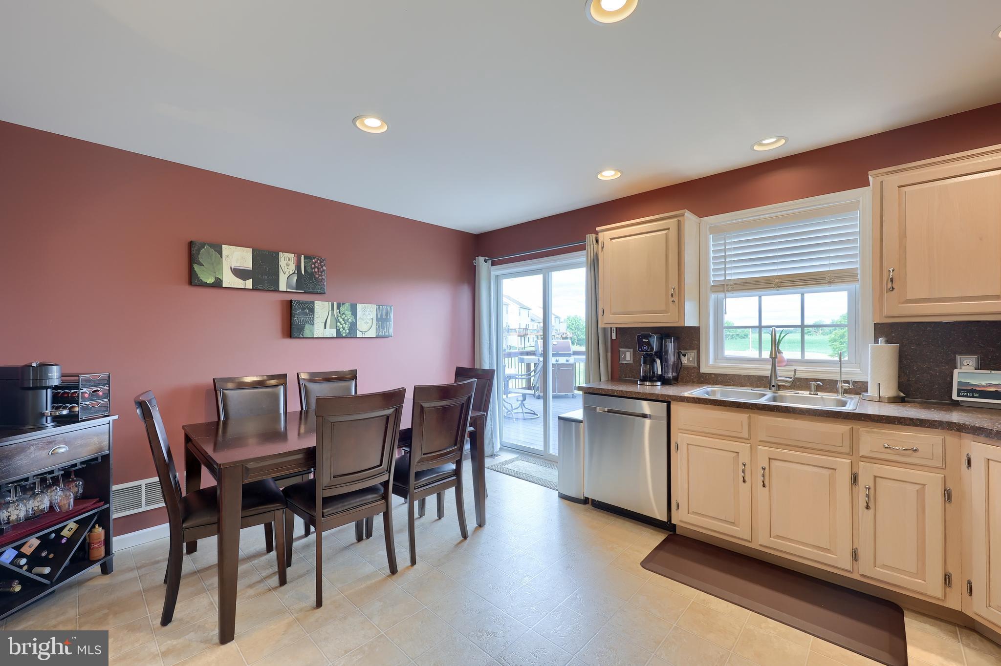 THE LAKES AT DONEGAL SPRINGS - Residential