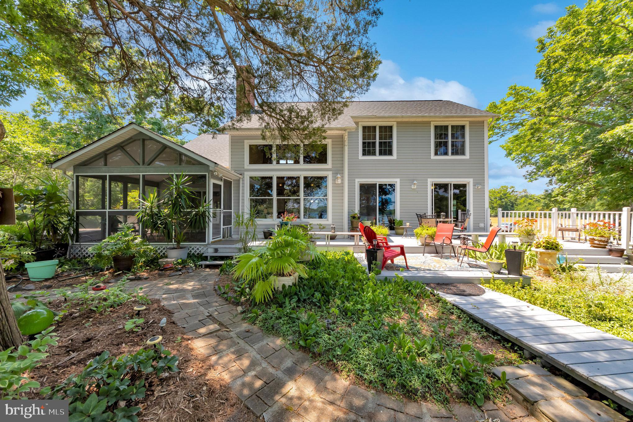 NOMINI BAY FARMS - Residential