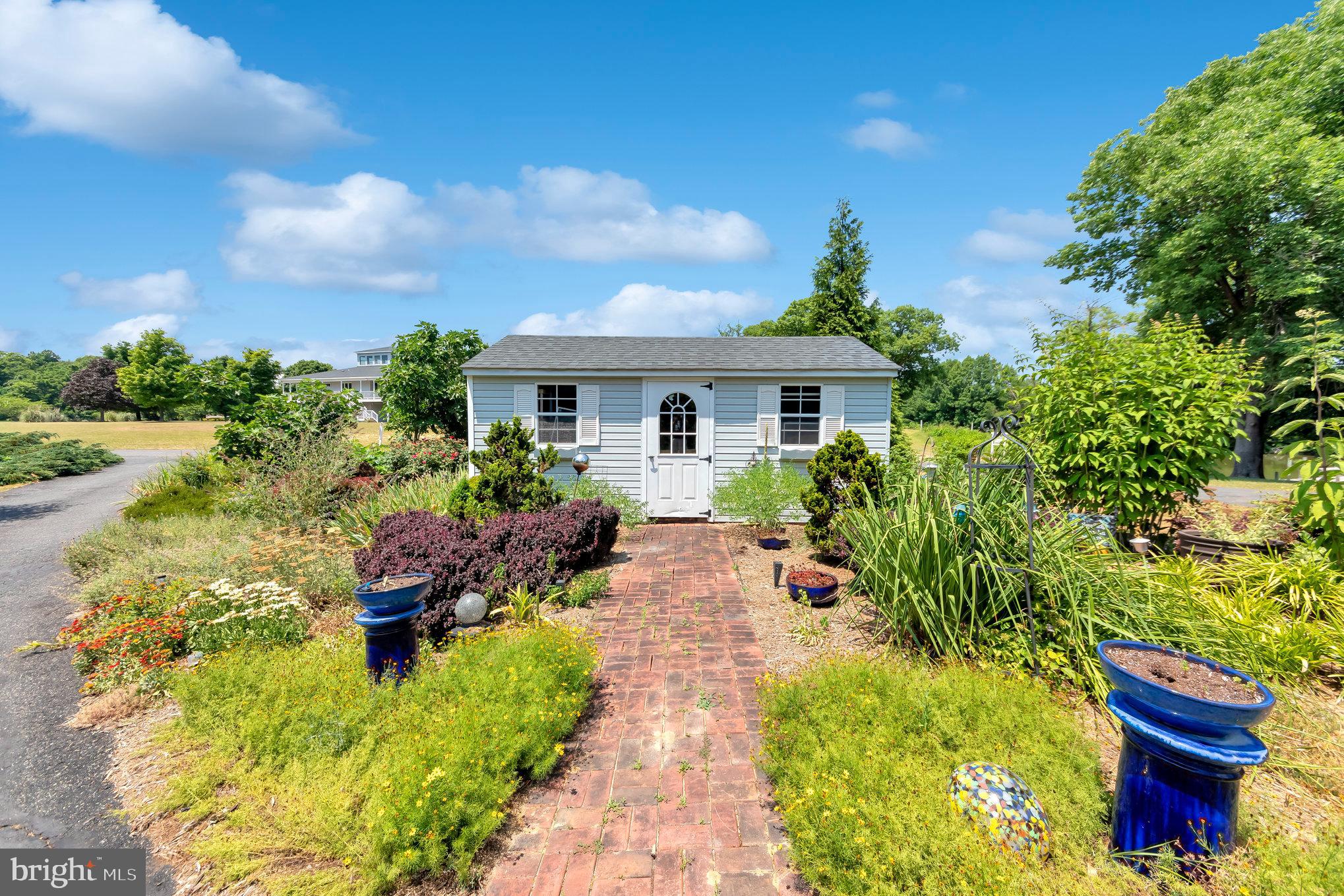 NOMINI BAY FARMS - Residential