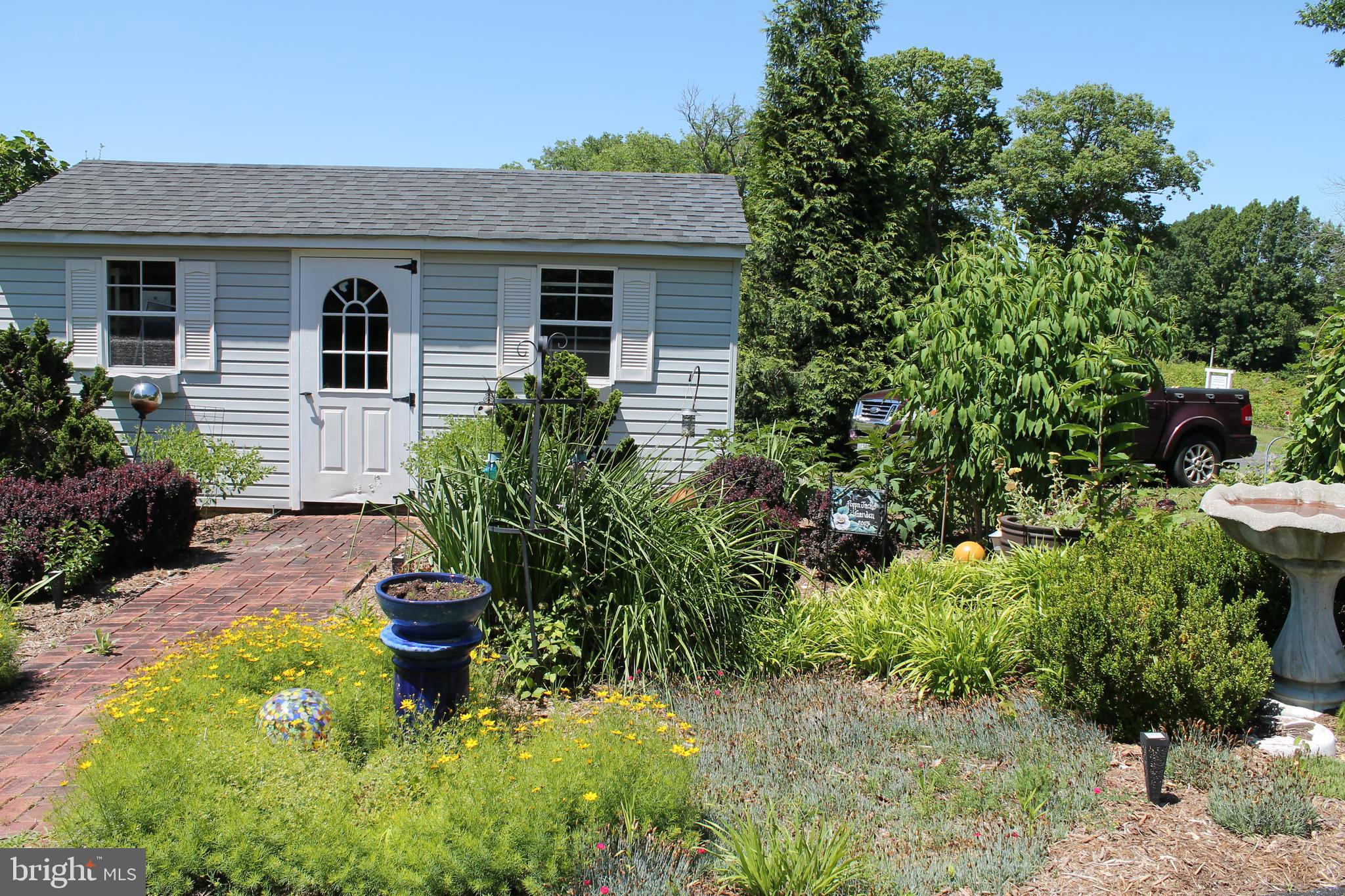 NOMINI BAY FARMS - Residential