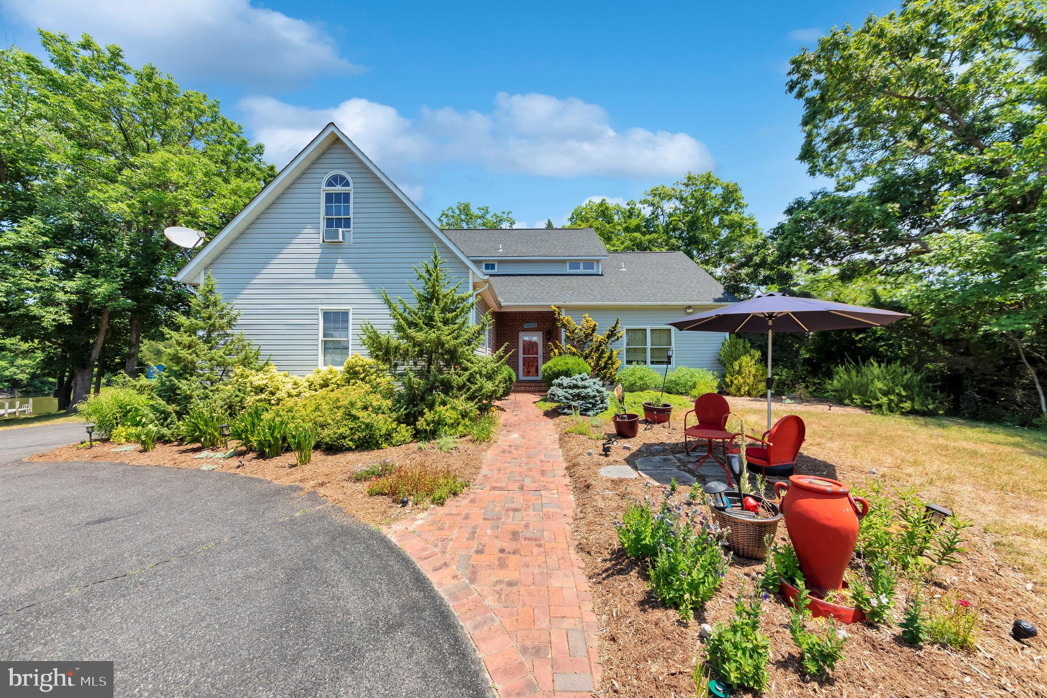 NOMINI BAY FARMS - Residential