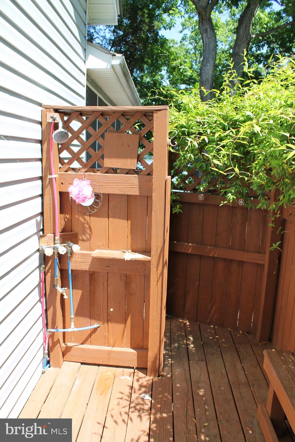 NOMINI BAY FARMS - Residential