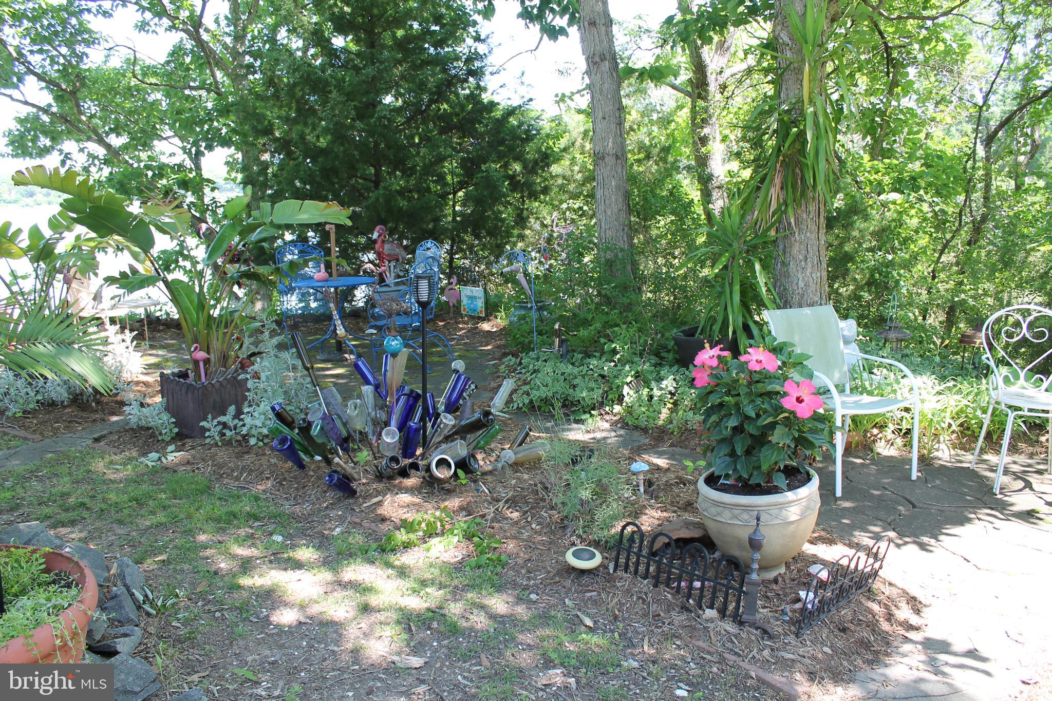 NOMINI BAY FARMS - Residential