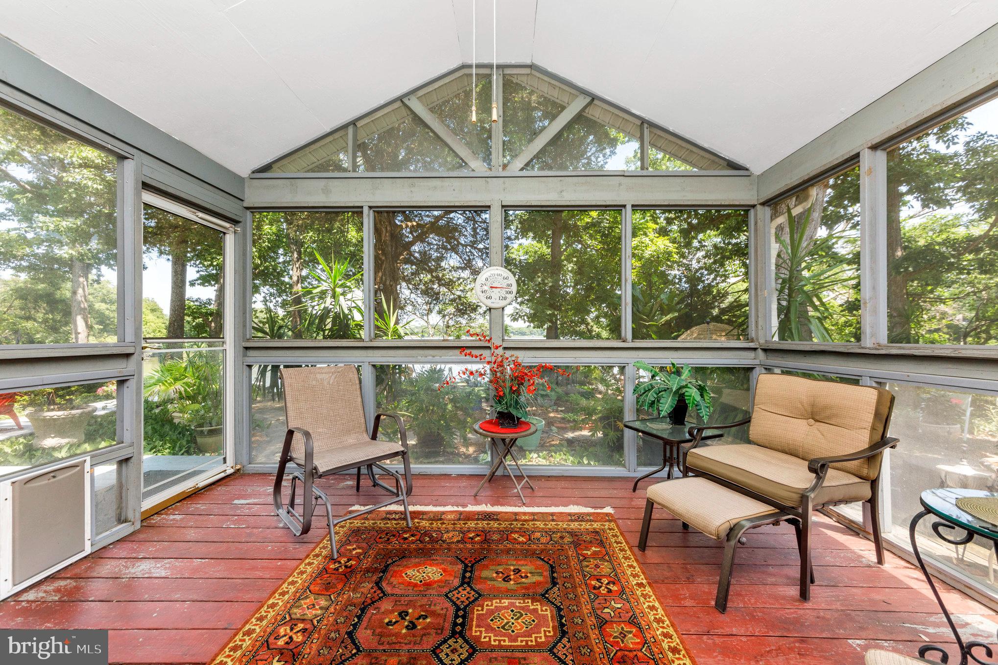 NOMINI BAY FARMS - Residential