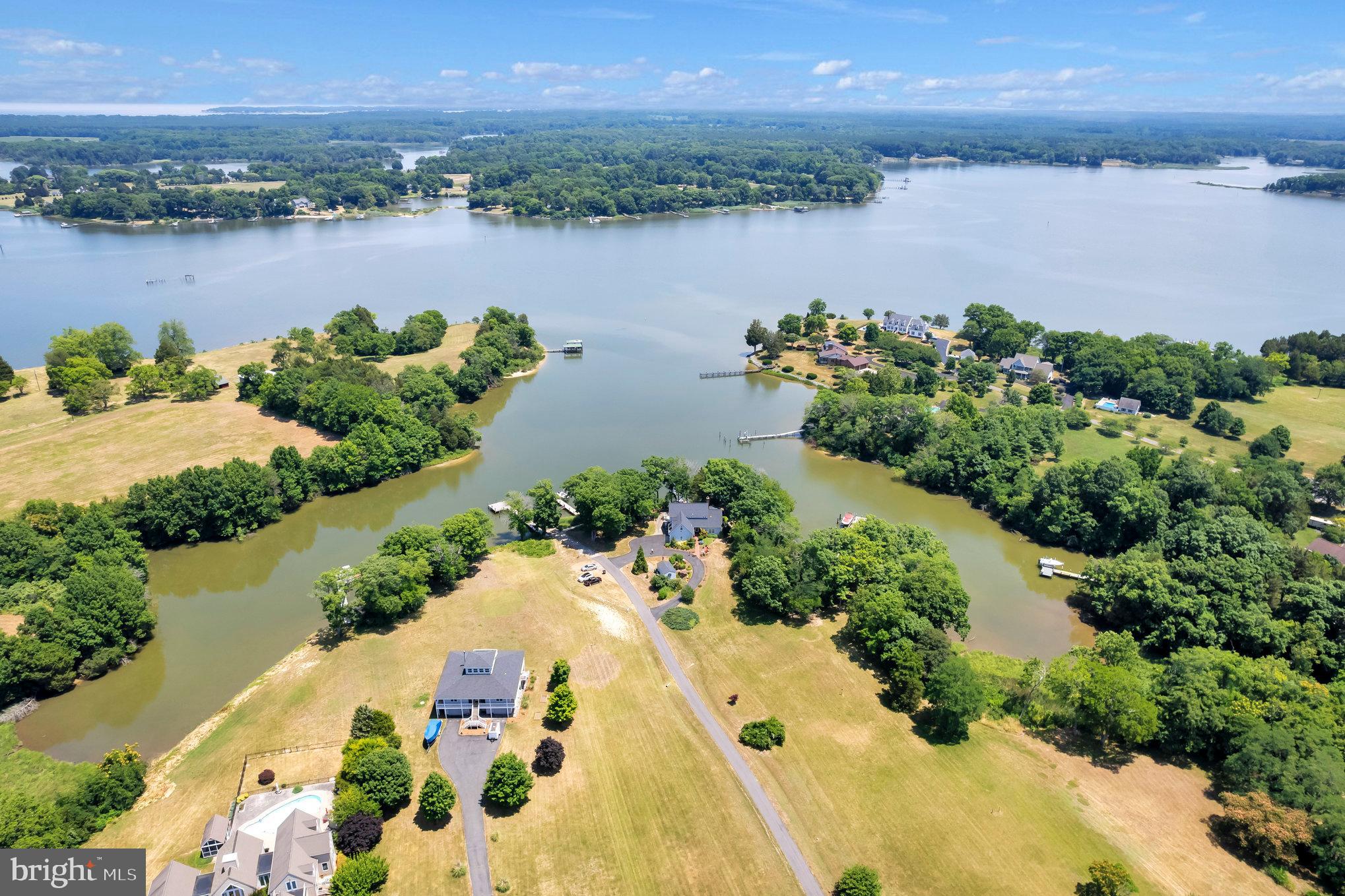 NOMINI BAY FARMS - Residential