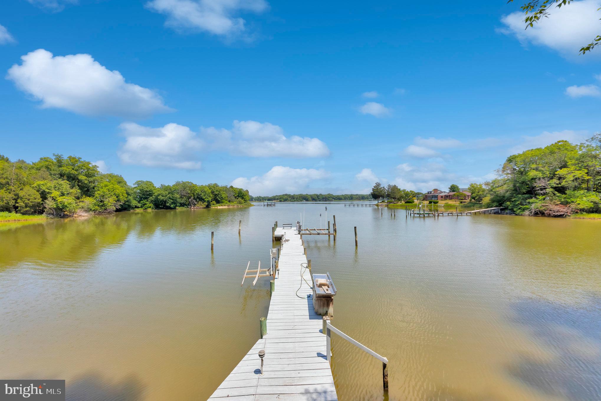 NOMINI BAY FARMS - Residential