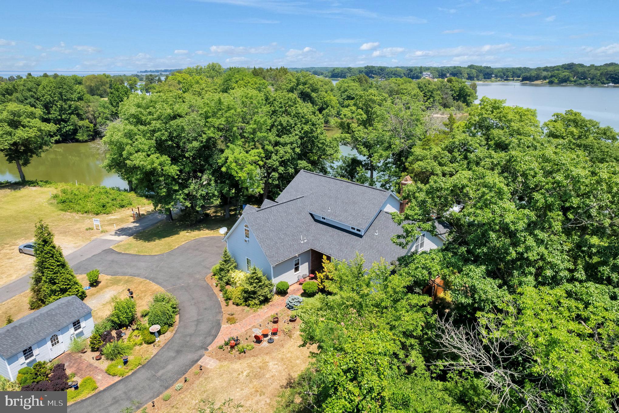 NOMINI BAY FARMS - Residential