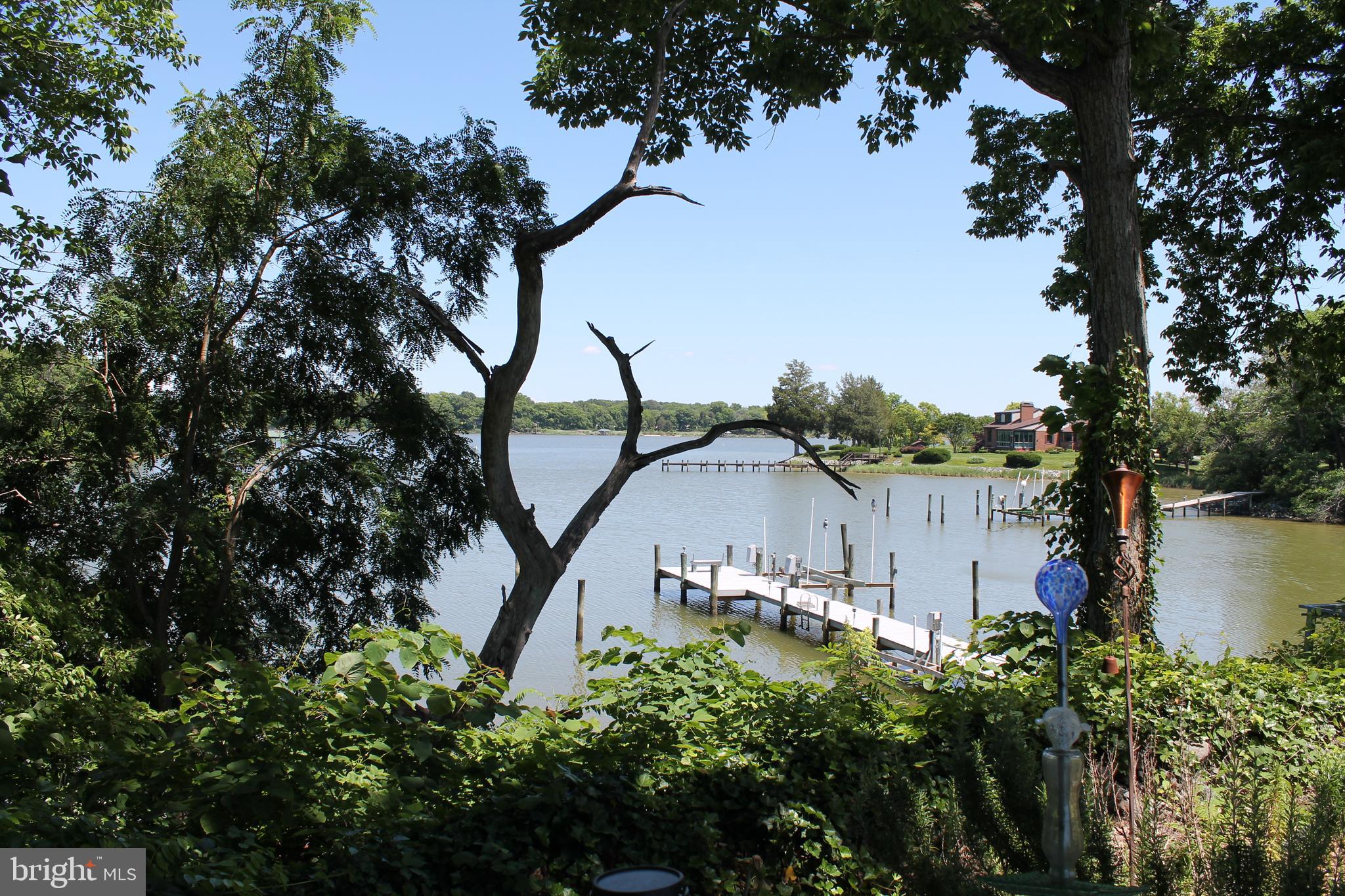 NOMINI BAY FARMS - Residential