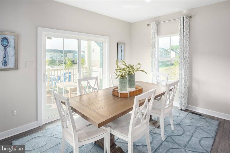 15556 TWIN RIVER CIRCLE H011