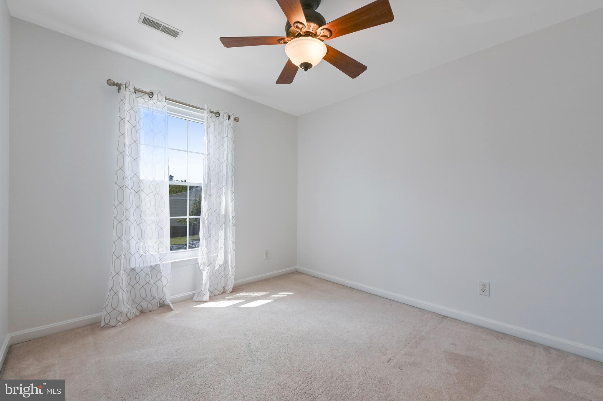 SOUTH RIVER COLONY - Residential