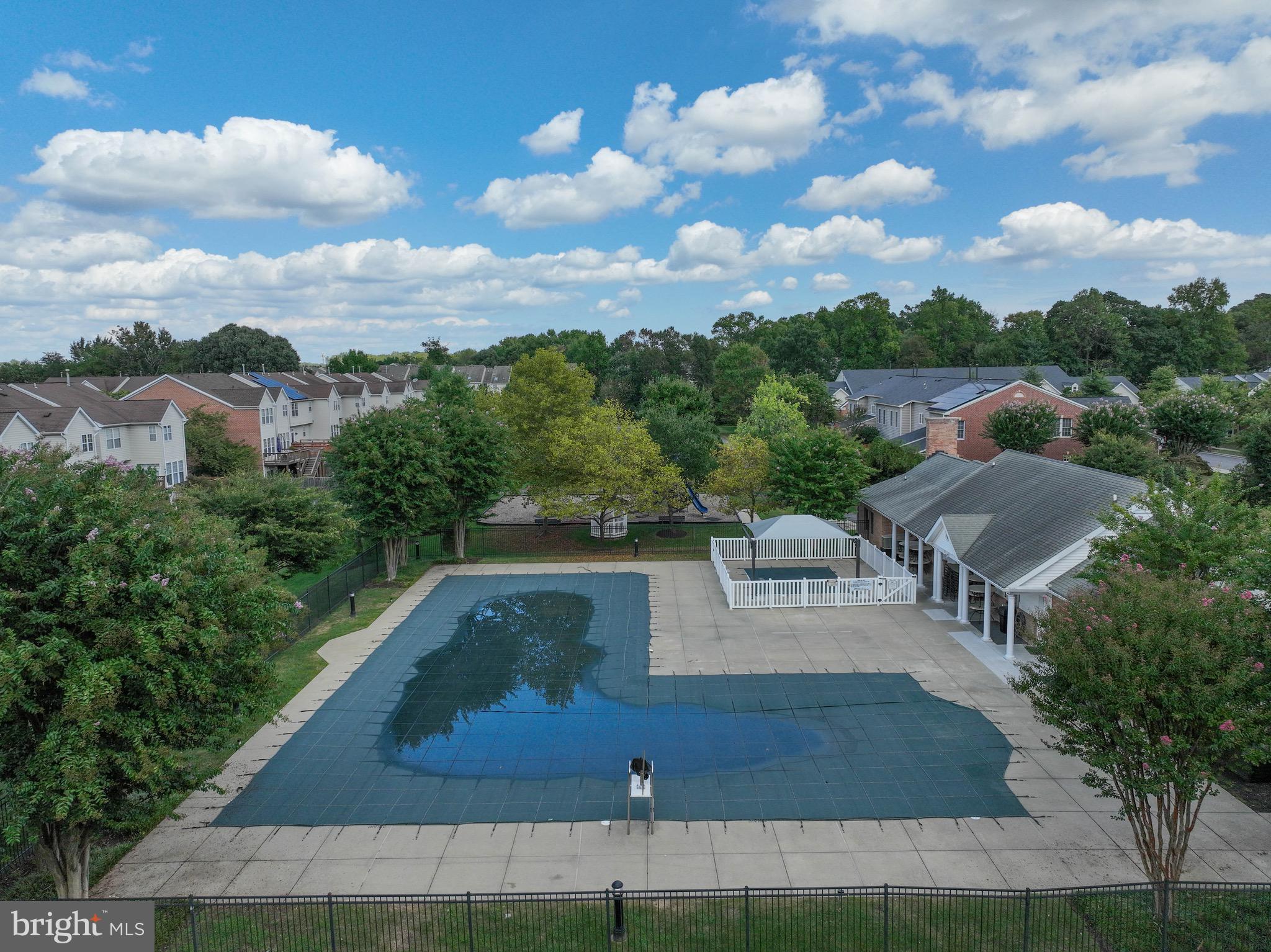 SOUTH RIVER COLONY - Residential