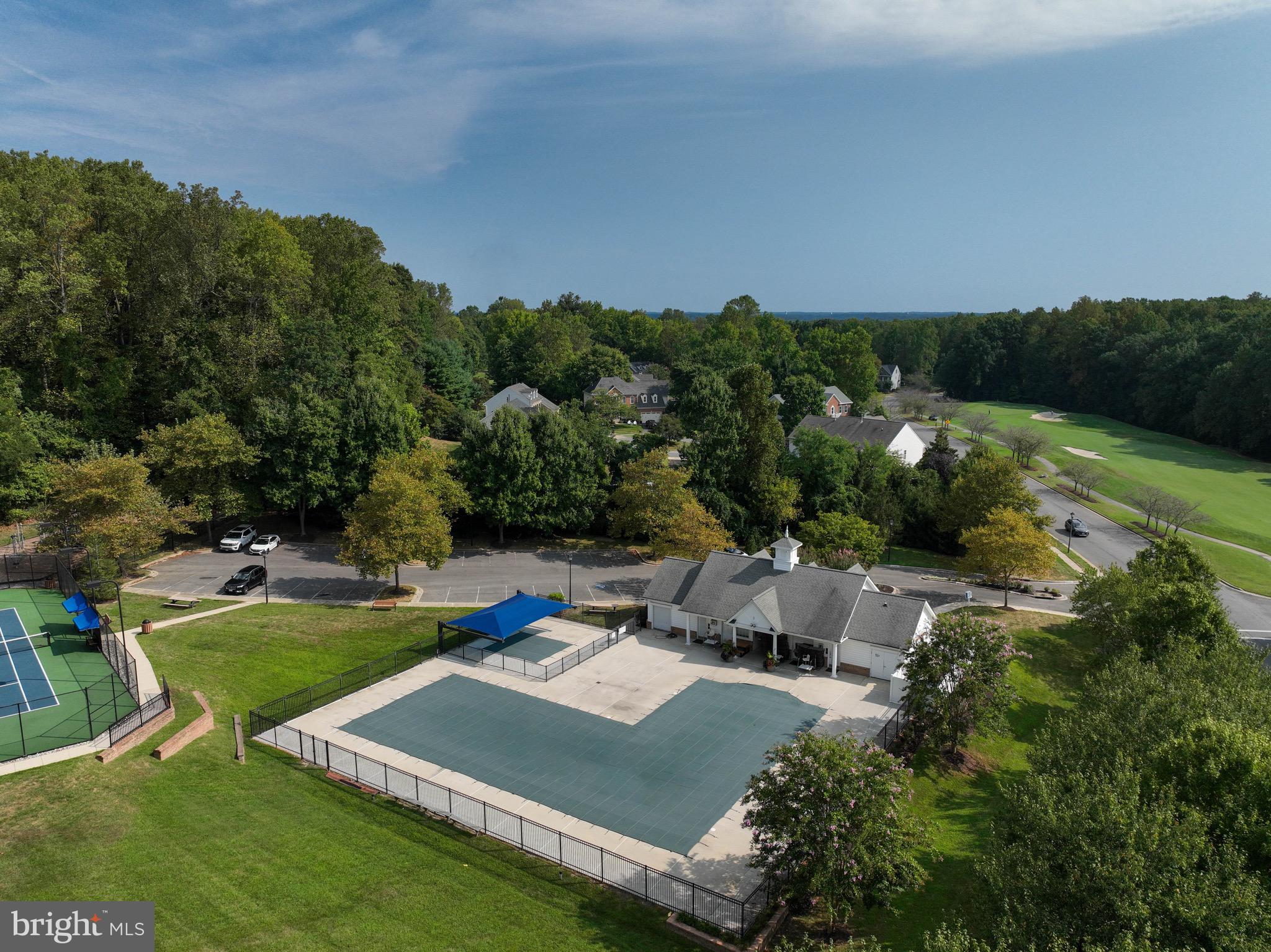 SOUTH RIVER COLONY - Residential