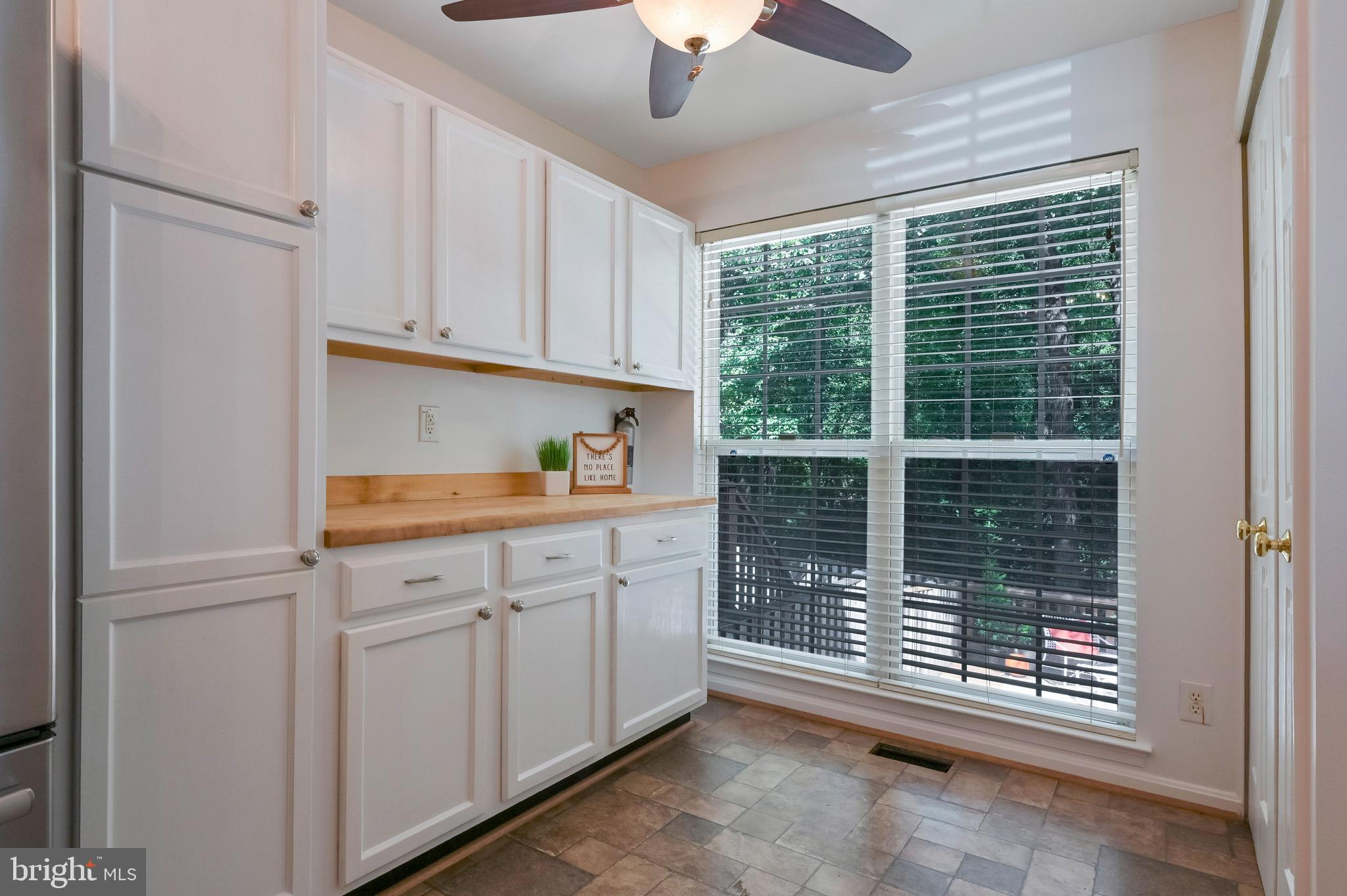 SOUTH RIVER COLONY - Residential