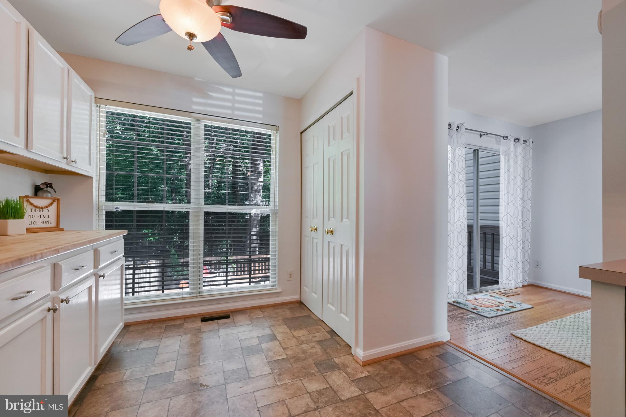 SOUTH RIVER COLONY - Residential