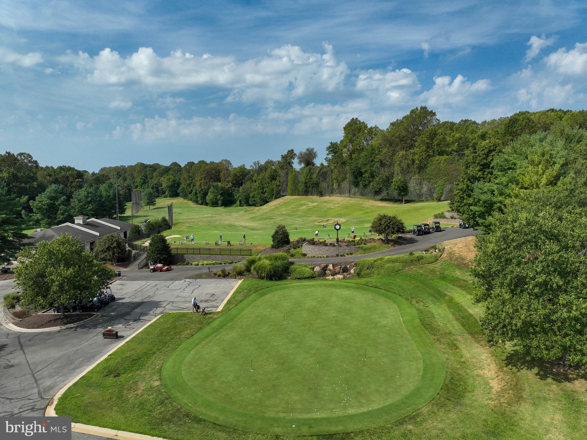 SOUTH RIVER COLONY - Residential