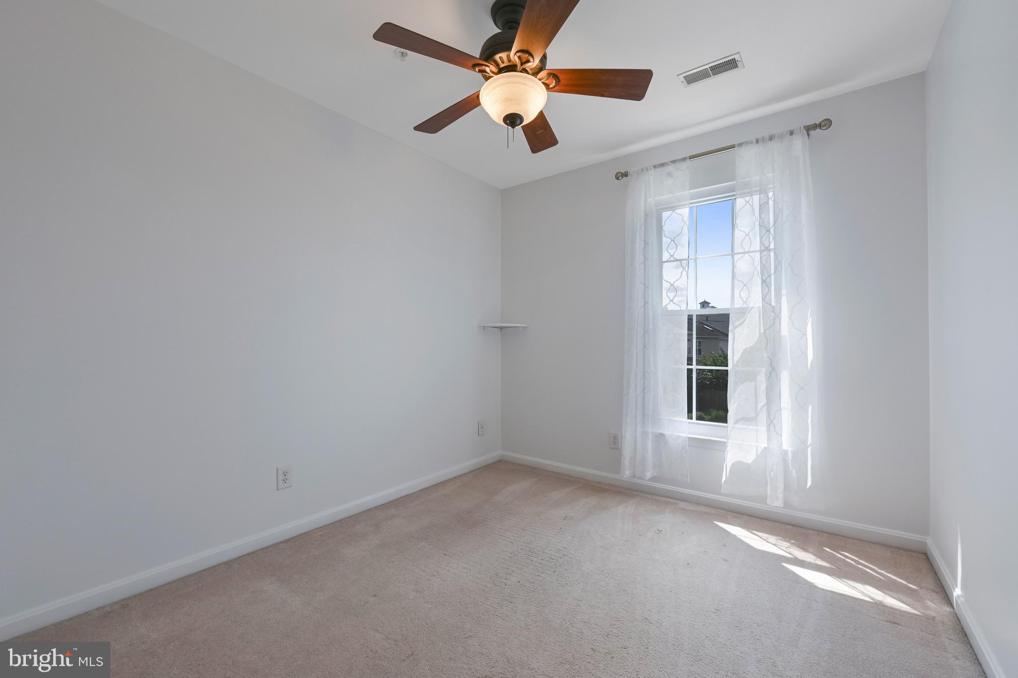 SOUTH RIVER COLONY - Residential