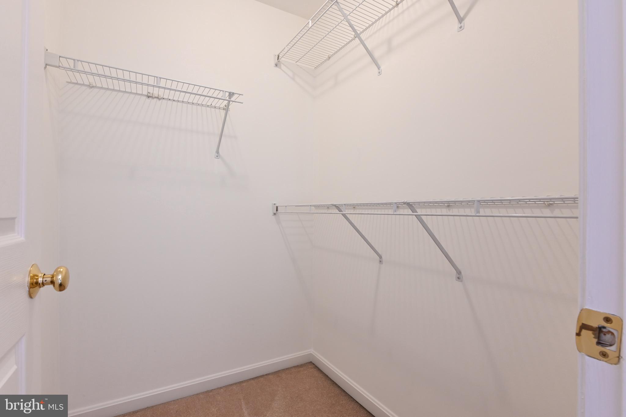 SOUTH RIVER COLONY - Residential