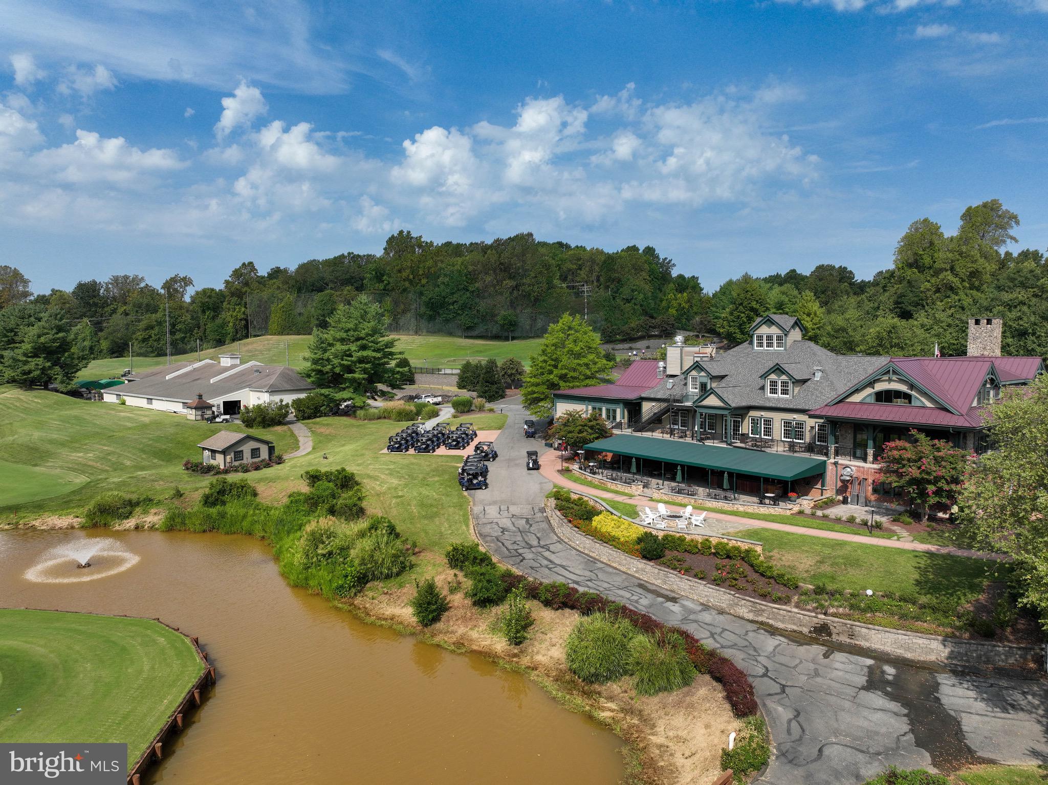 SOUTH RIVER COLONY - Residential