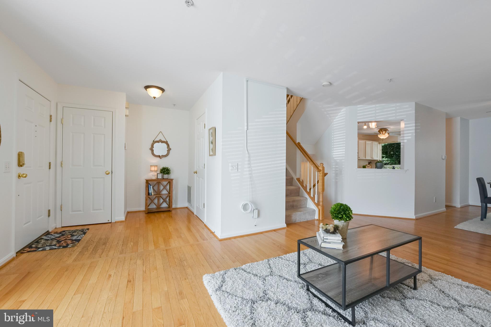 SOUTH RIVER COLONY - Residential