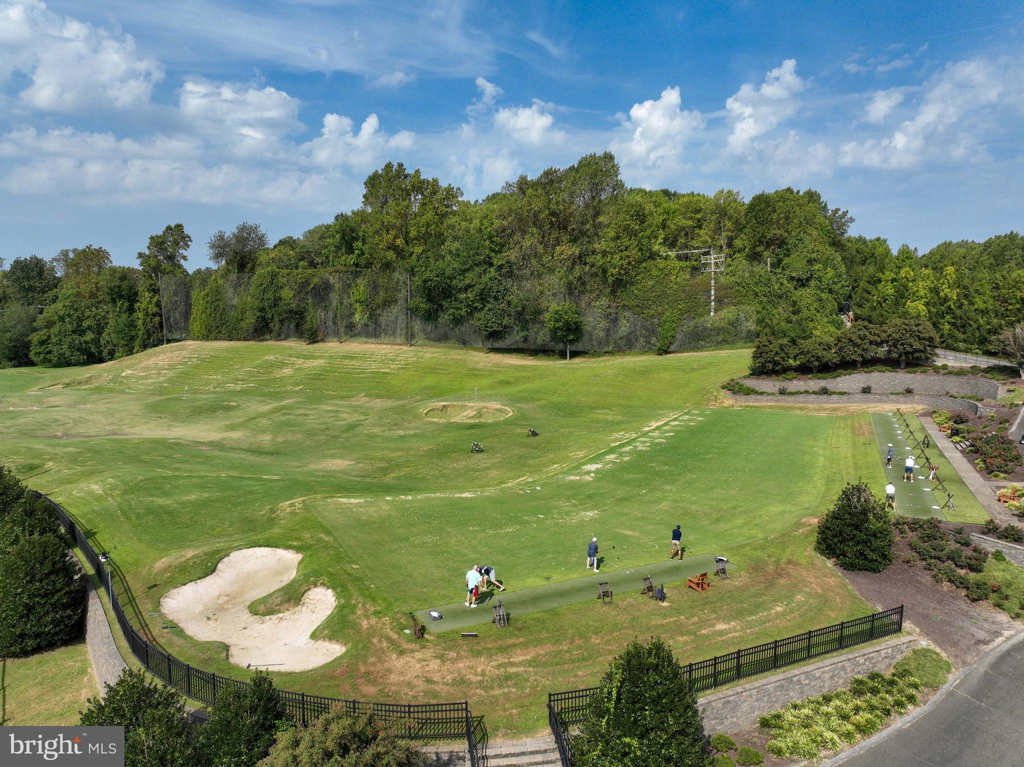 SOUTH RIVER COLONY - Residential