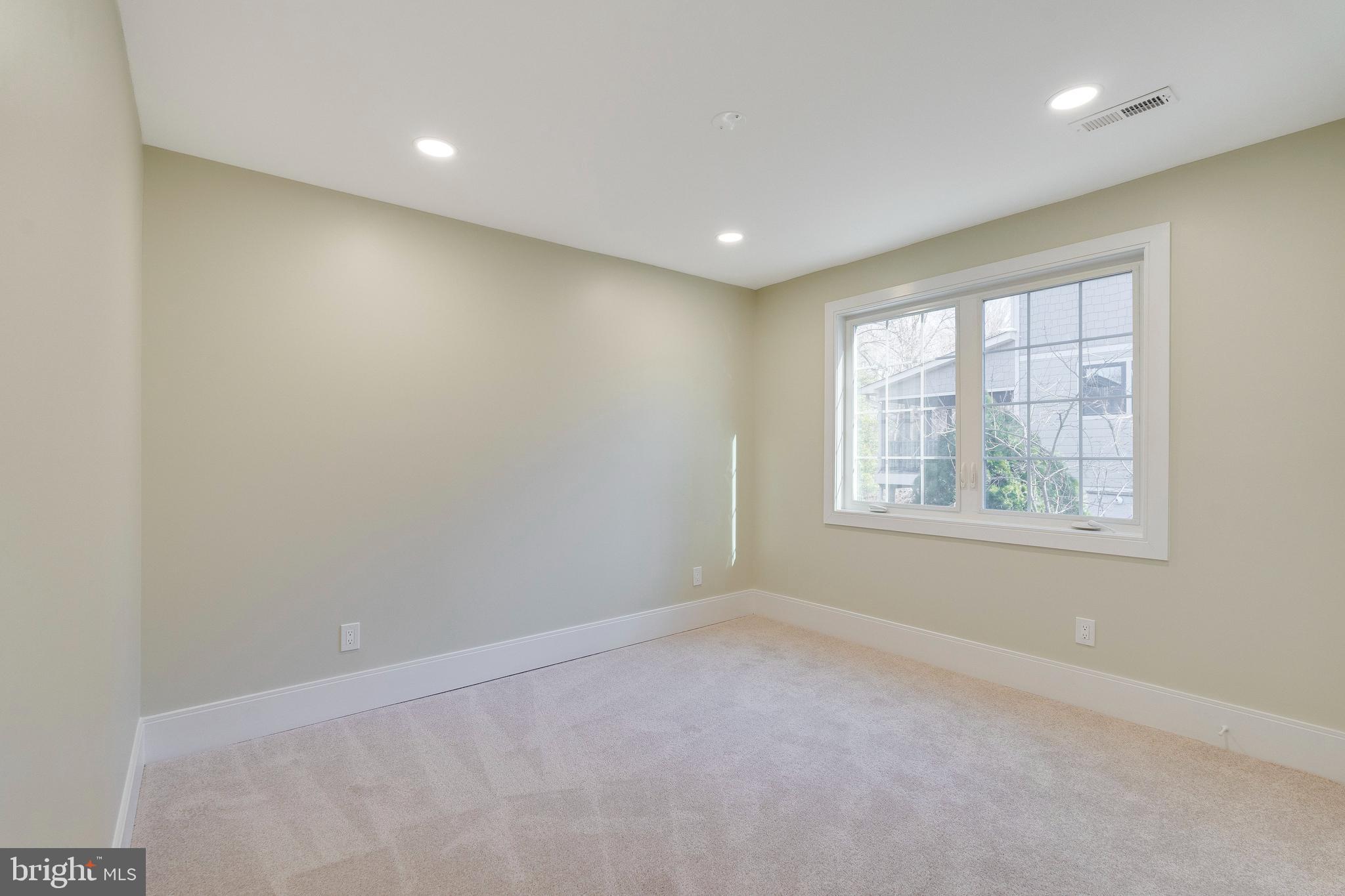 TAKOMA PARK - Residential