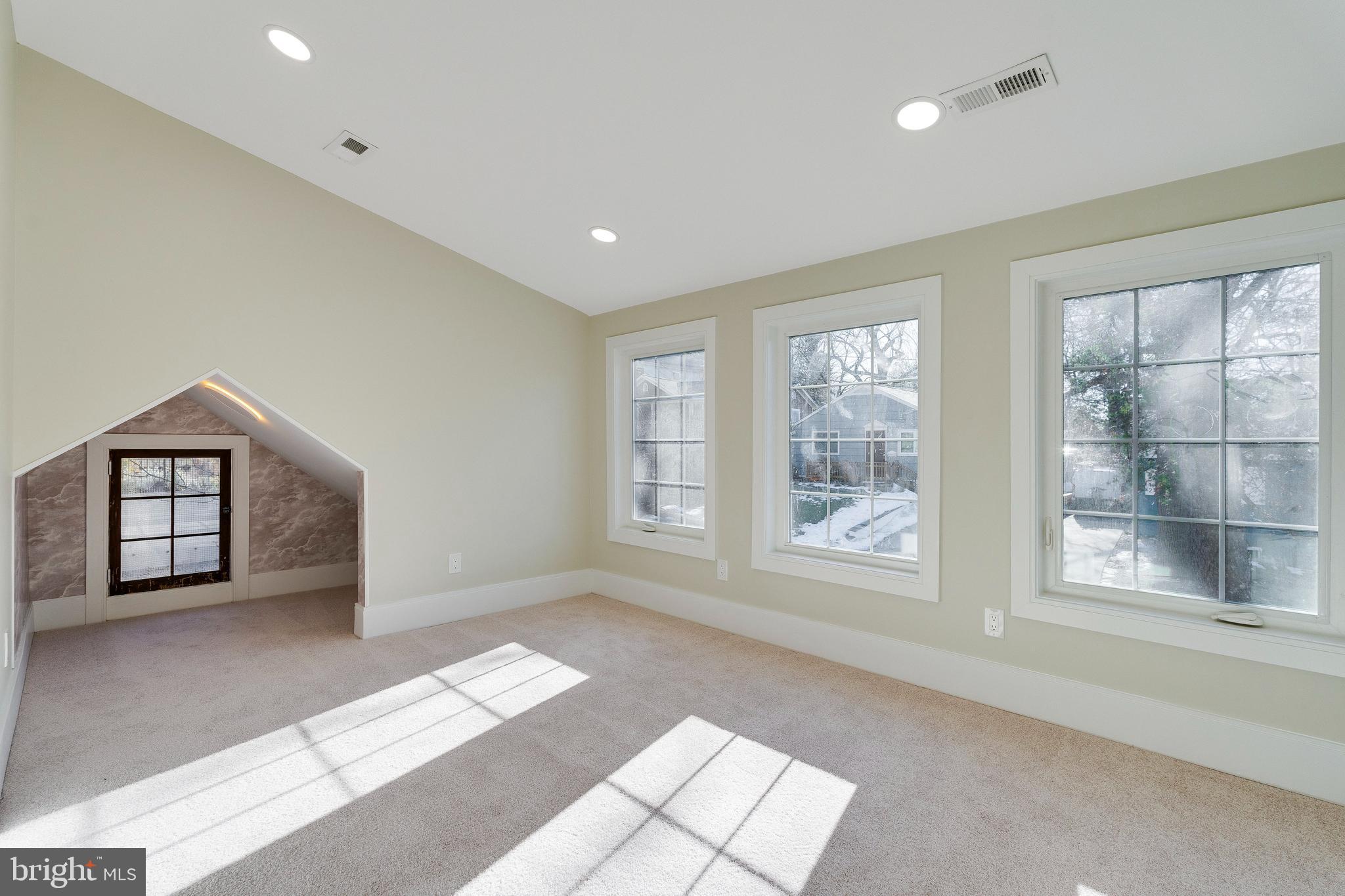 TAKOMA PARK - Residential