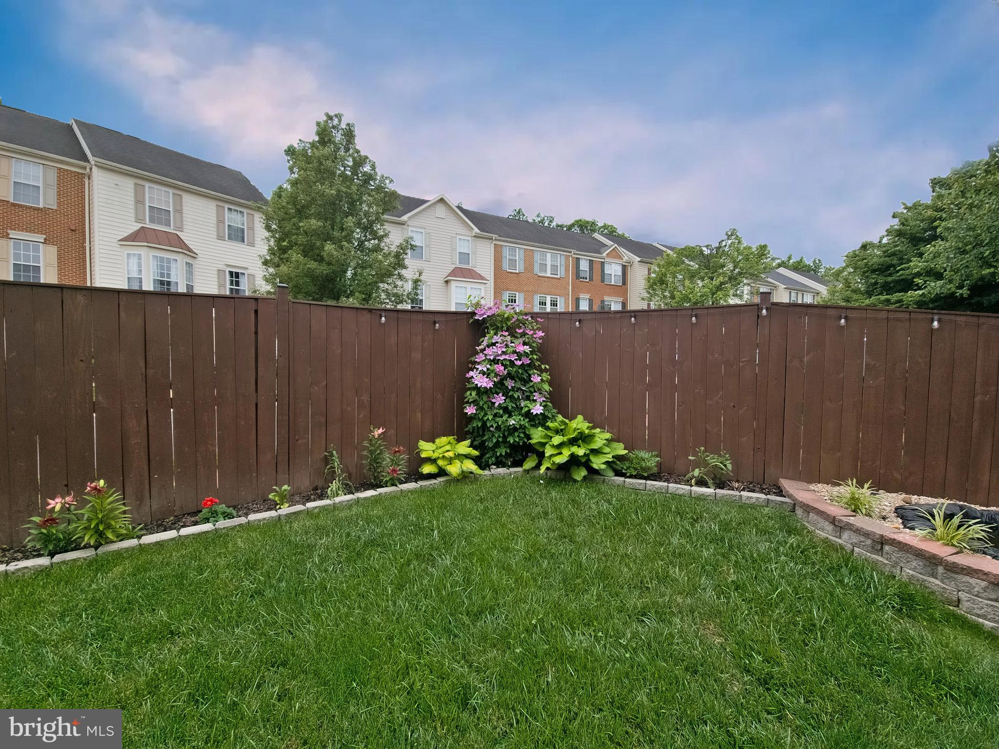 8126 HORSESHOE COTTAGE CIRCLE