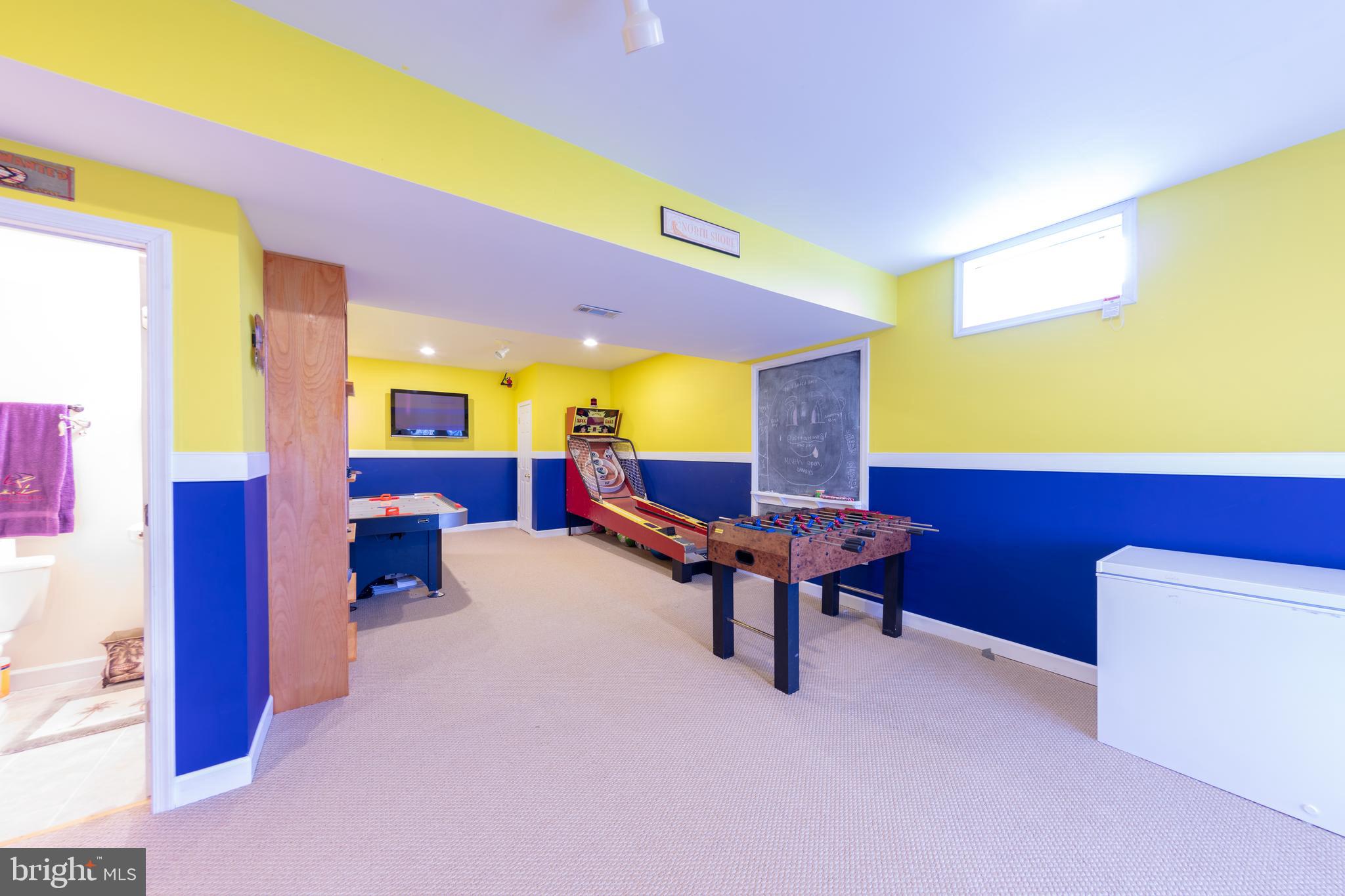 SPRUCE HILL ESTATES - Residential