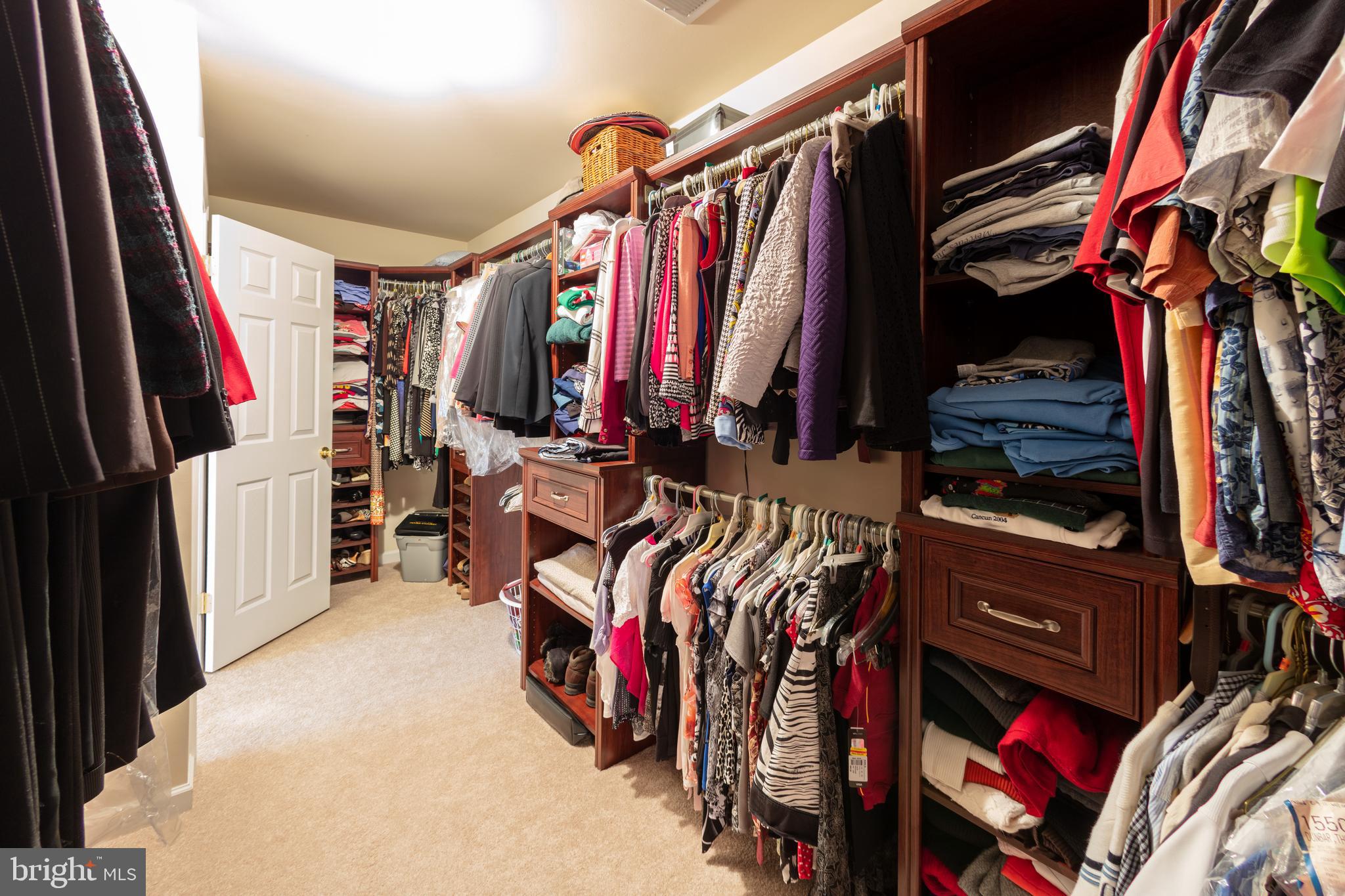 SPRUCE HILL ESTATES - Residential