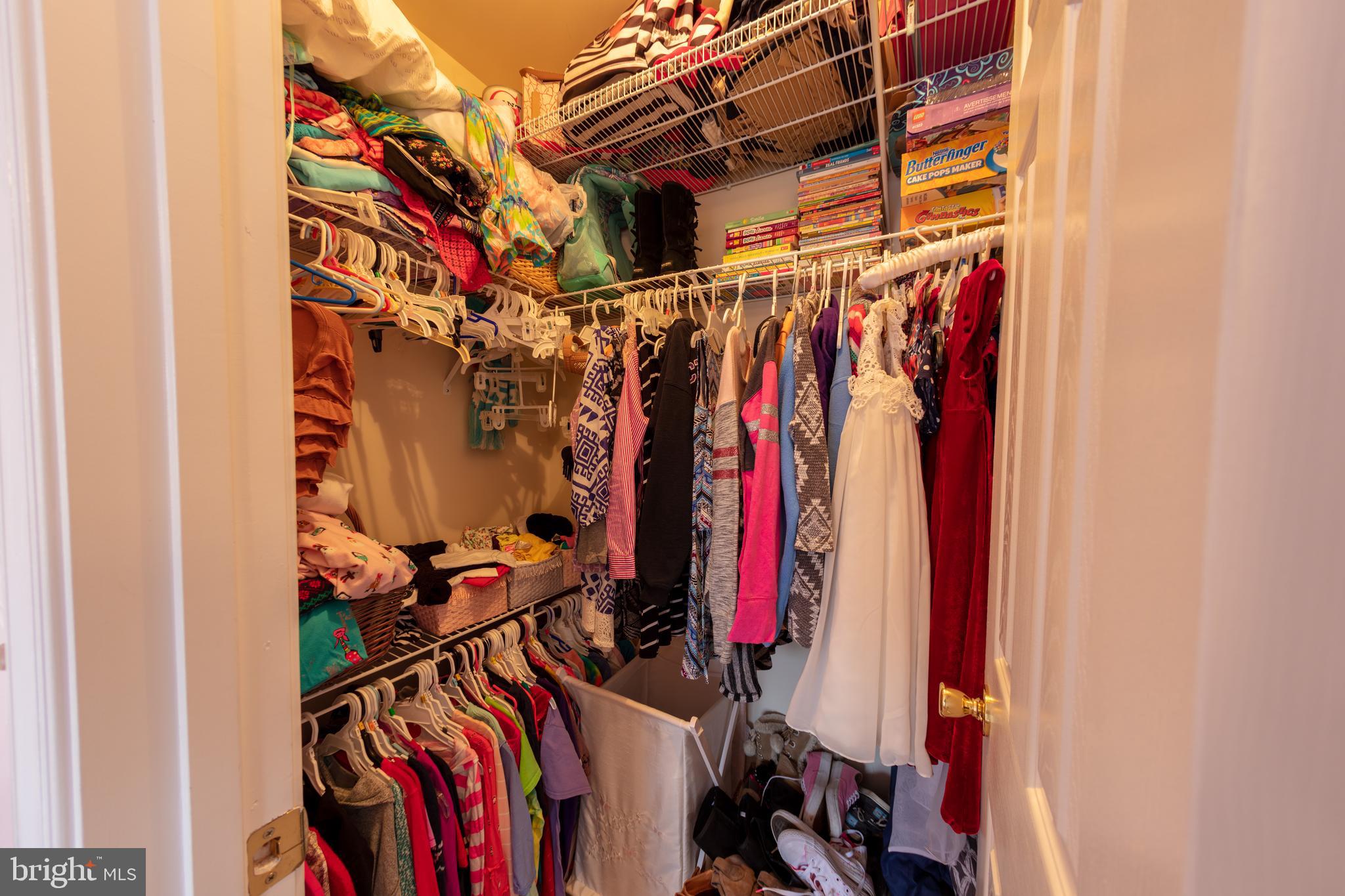 SPRUCE HILL ESTATES - Residential