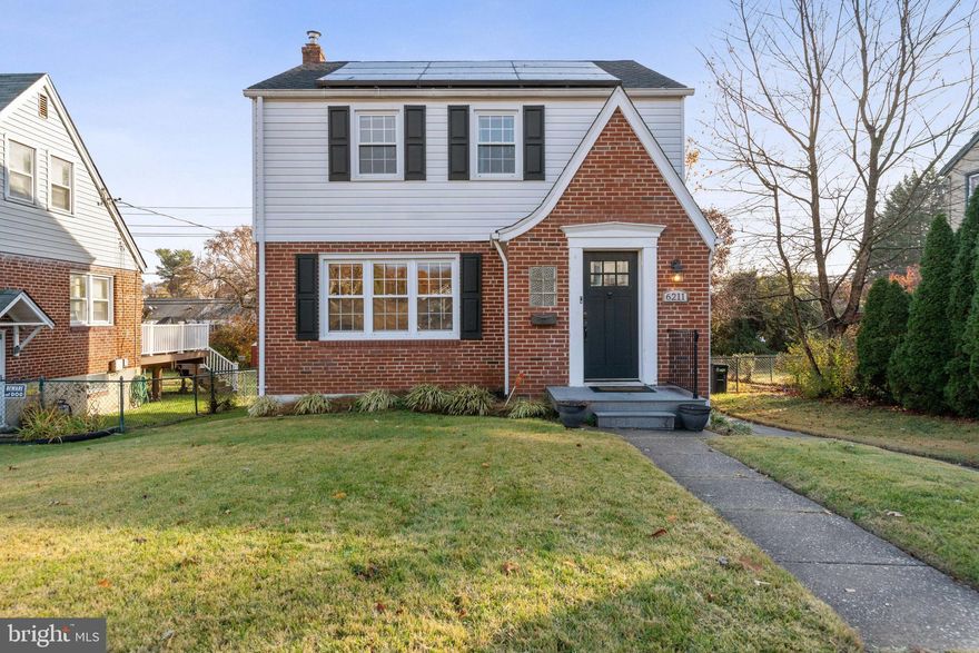 Step into this charming 3-bedroom colonial home where timeless elegance meets modern comfort. The inviting foyer opens to a spacious living area, adorned with classic architectural details and warm laminate floors. The well-appointed kitchen boasts stainless steel appliances and granite countertops, perfect for culinary enthusiasts. Upstairs, three cozy bedrooms offer a retreat, while the manicured backyard, brick fire grill, trampoline, and covered patio complete this idyllic home. Home is also equipped with solar panels. Convienient to RT 1, 695, 95, shopping, dinning, entertainment, and recreation.