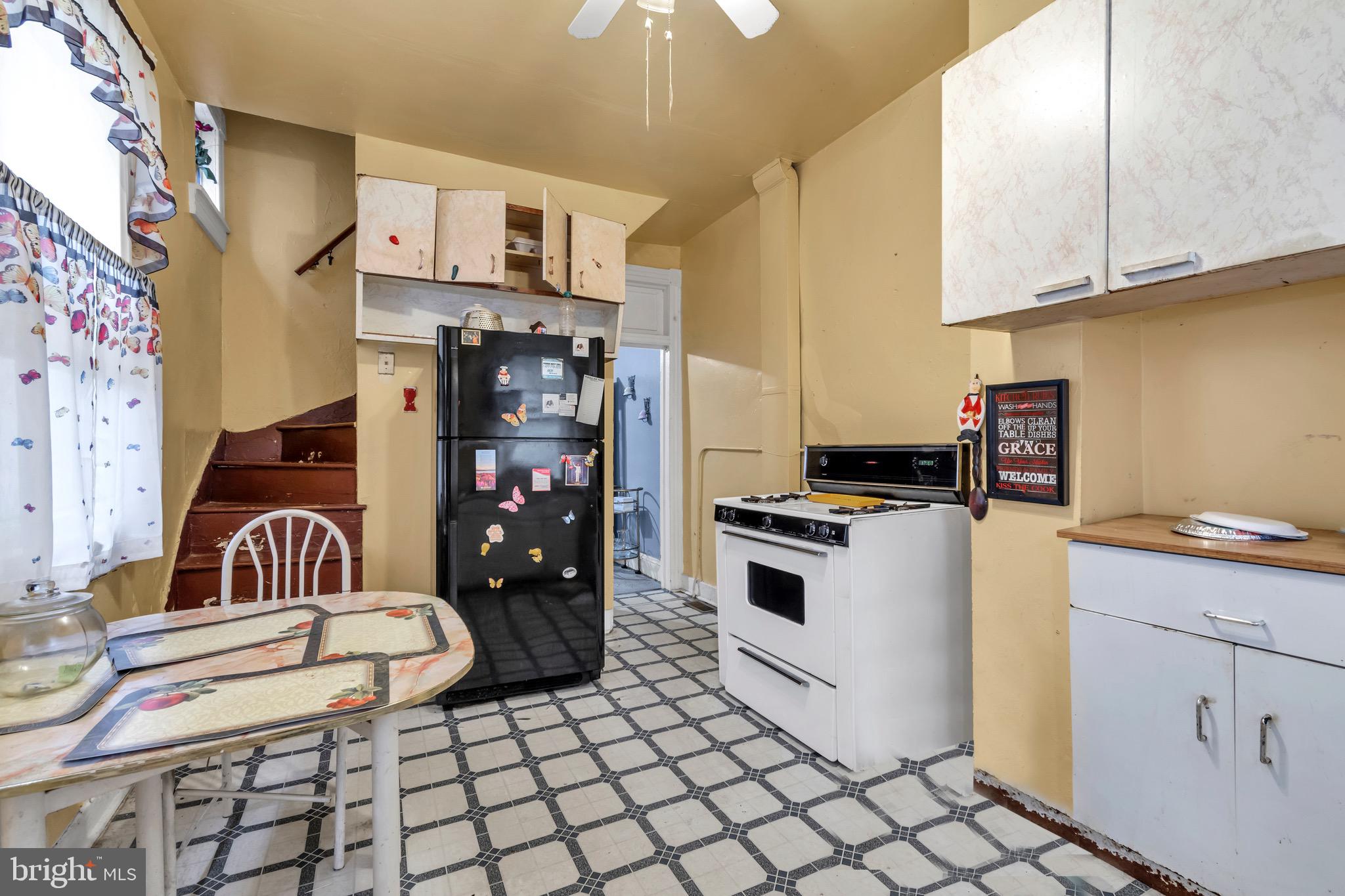 BROADWAY EAST - Residential