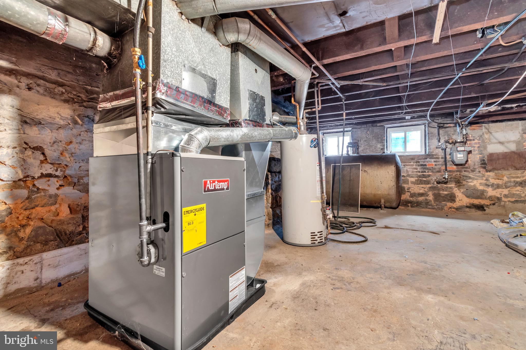 BROADWAY EAST - Residential