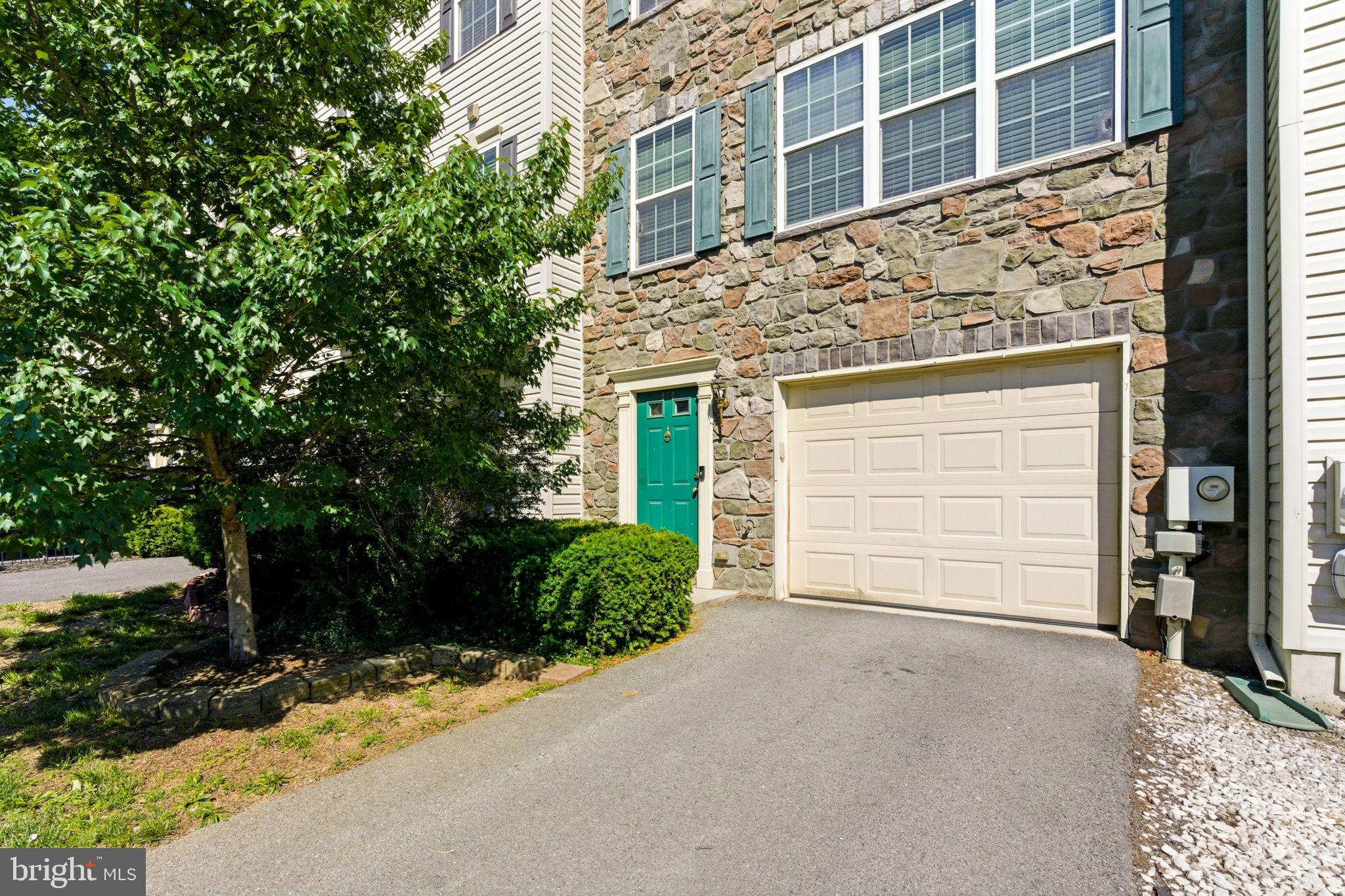 232 MORLATT LANE