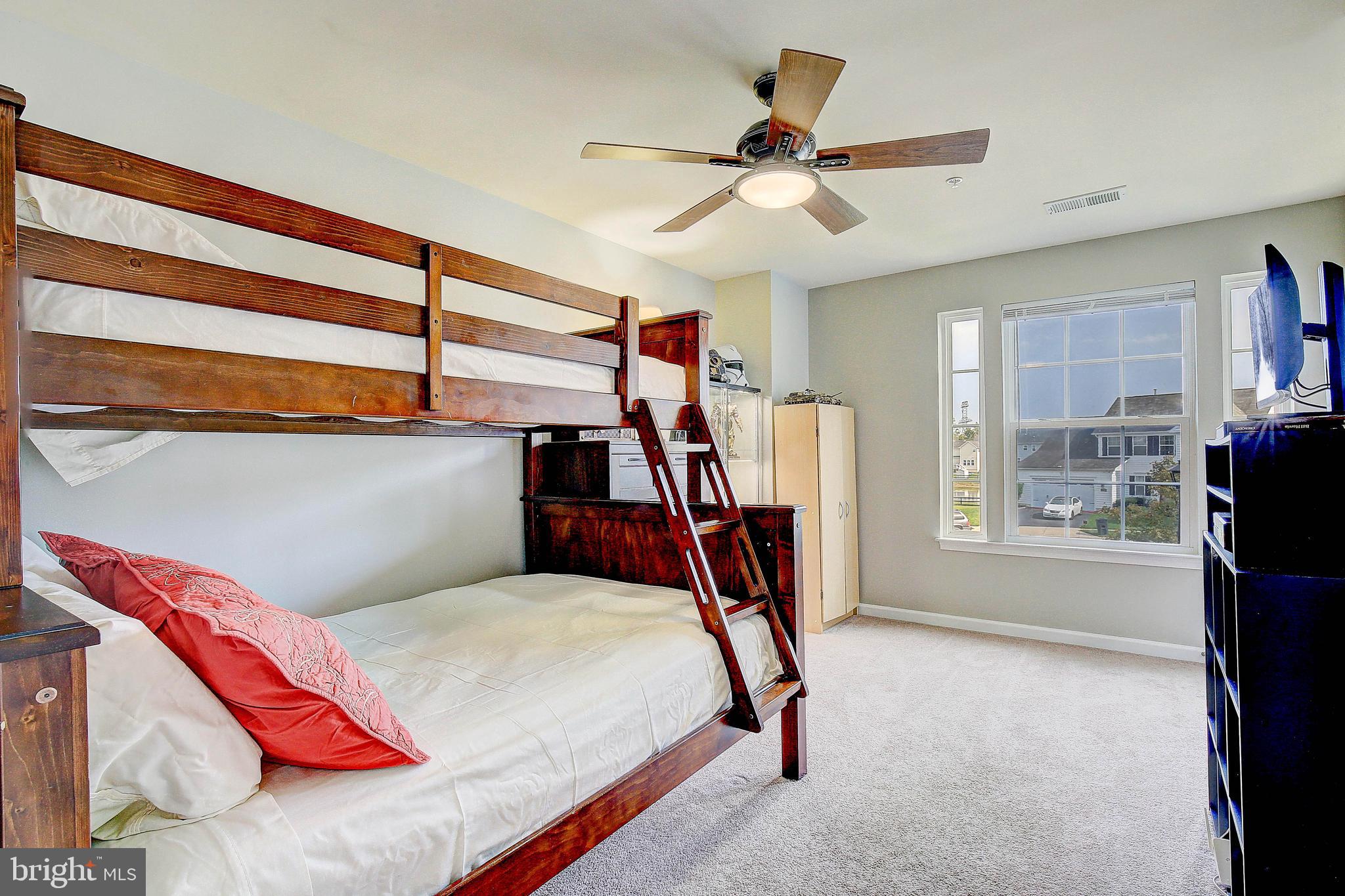 BRENTWOOD - Residential