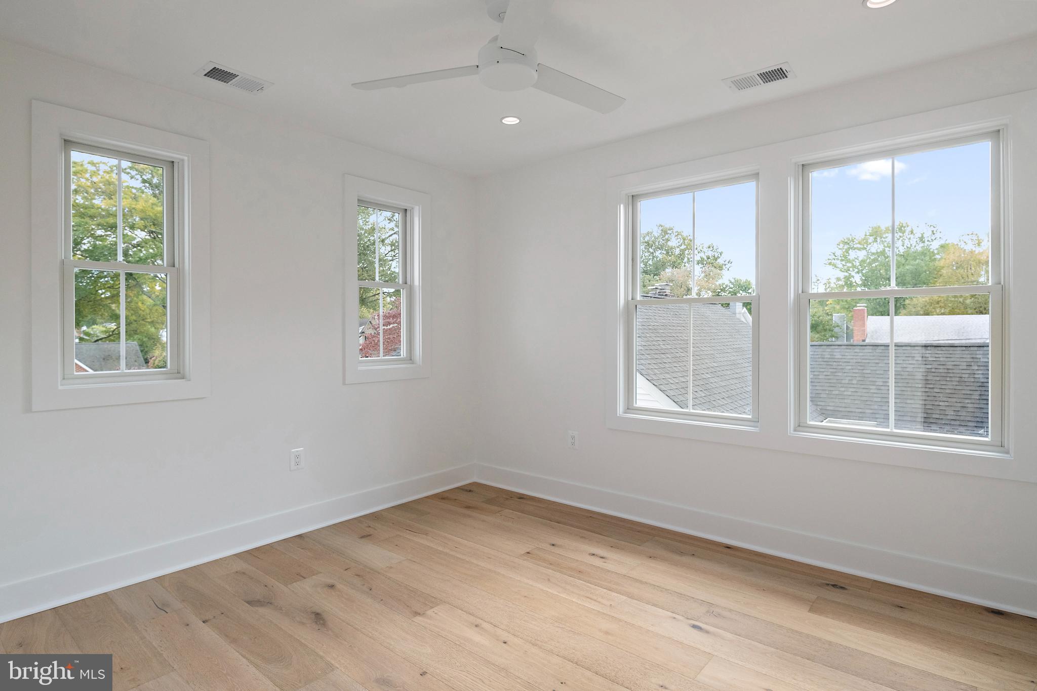 HOMEWOOD - Residential