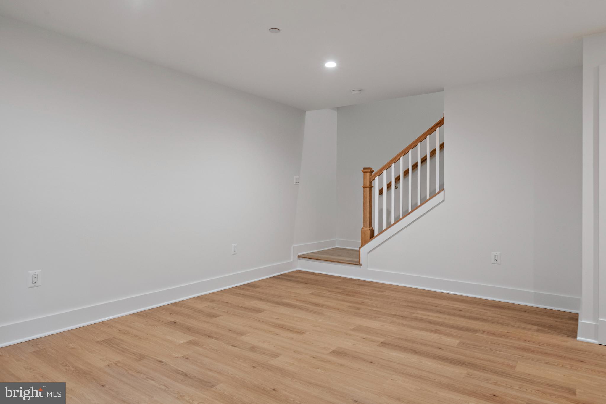 HOMEWOOD - Residential