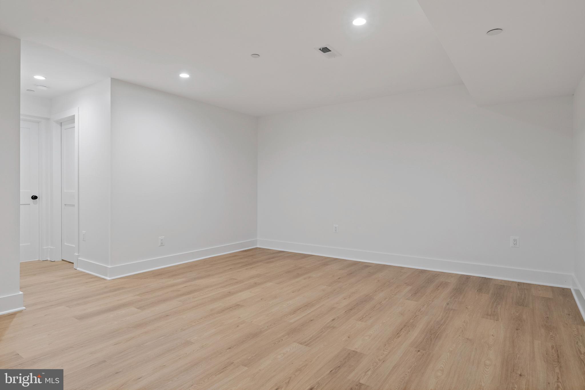 HOMEWOOD - Residential