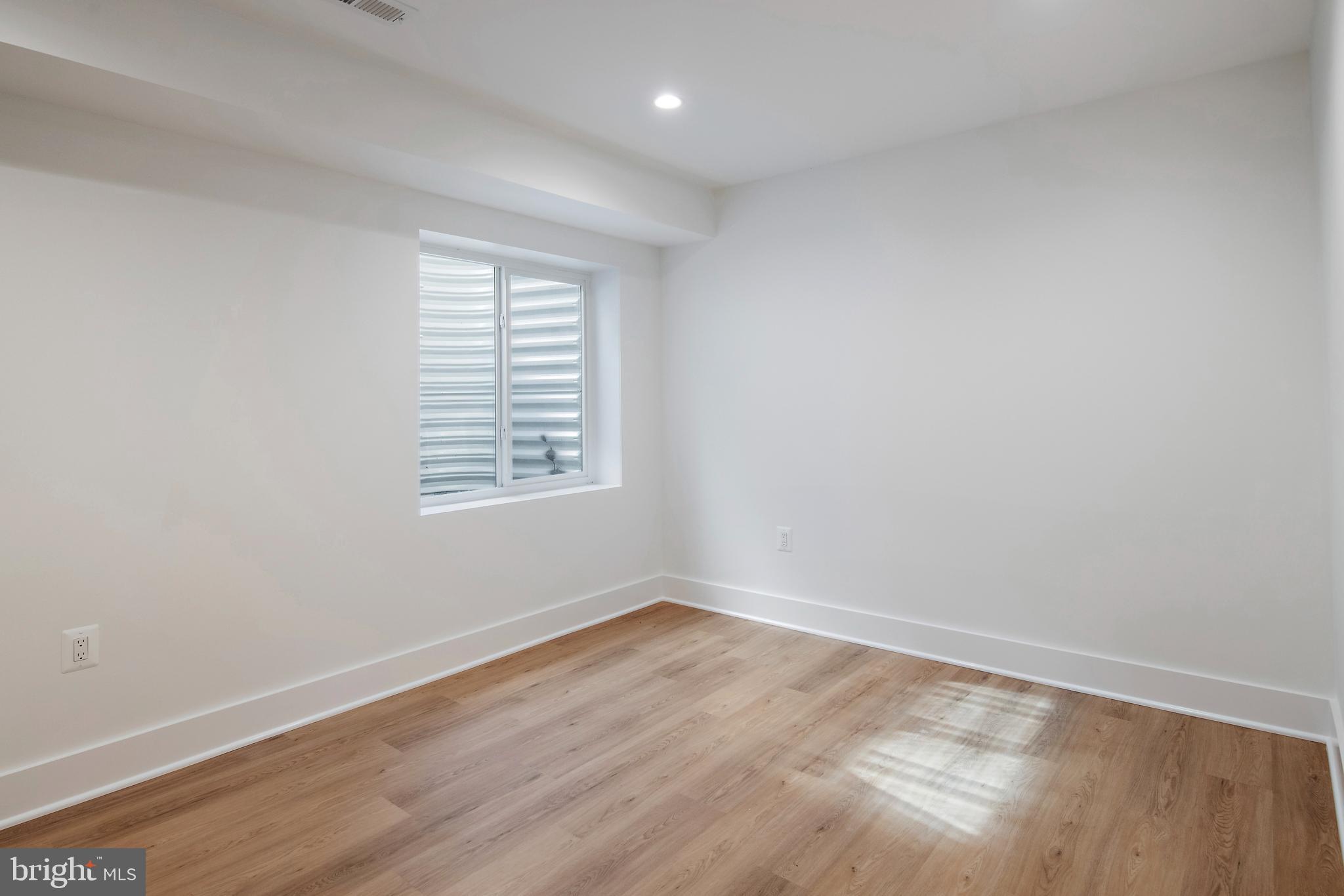 HOMEWOOD - Residential