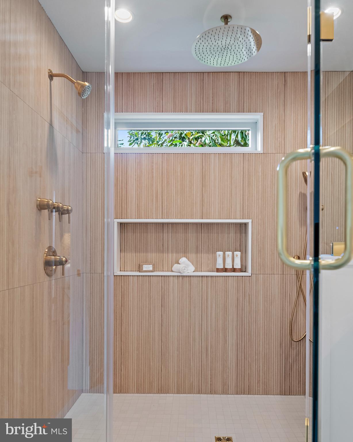 HOMEWOOD - Residential