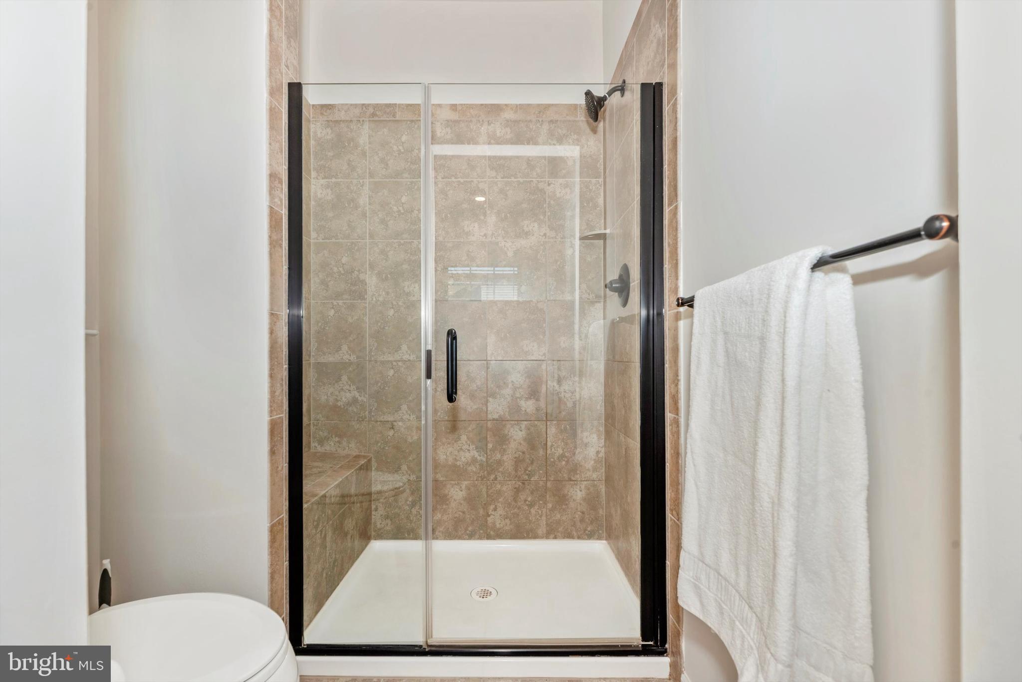 OAKDALE VILLAGE - Residential