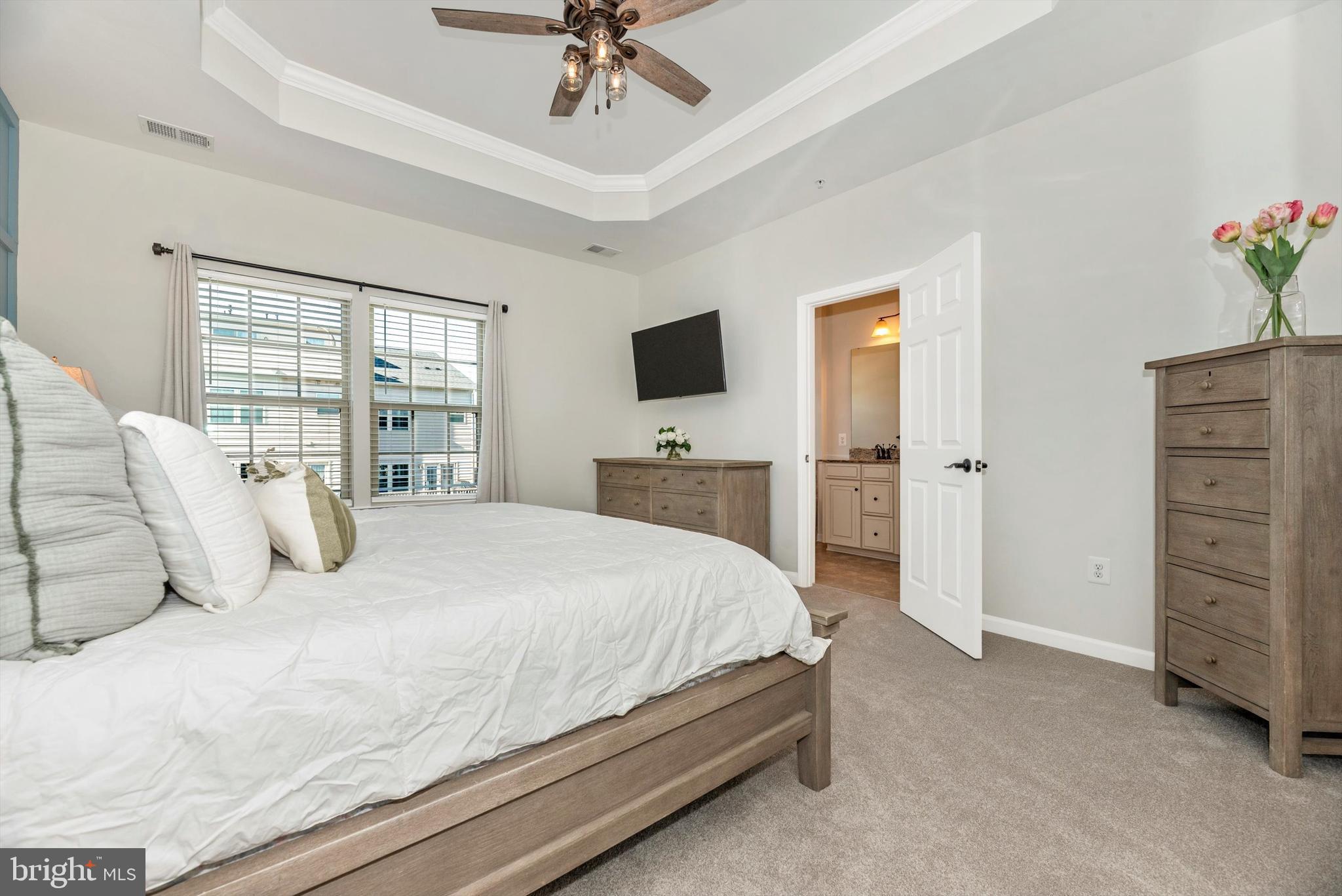 OAKDALE VILLAGE - Residential