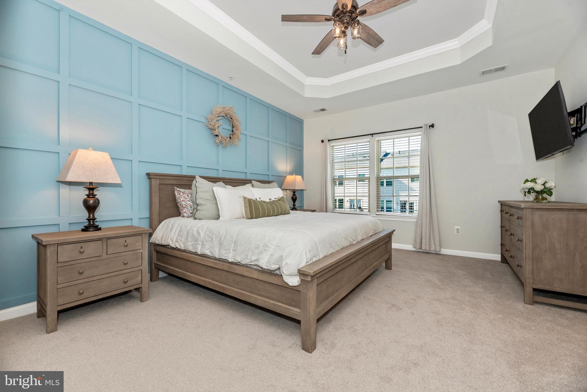 OAKDALE VILLAGE - Residential