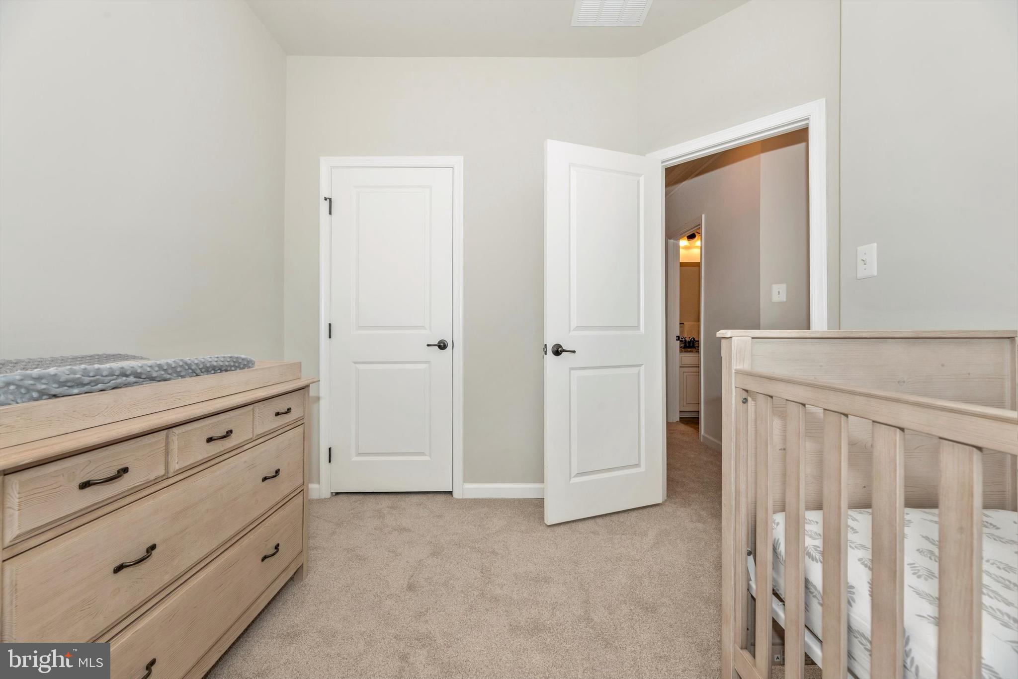 OAKDALE VILLAGE - Residential