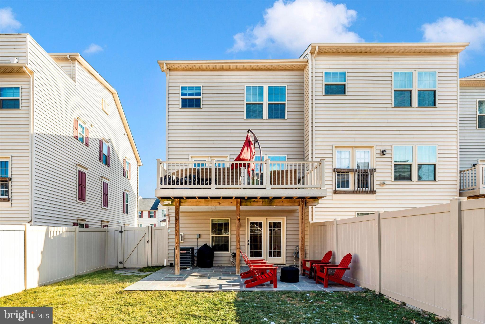 OAKDALE VILLAGE - Residential